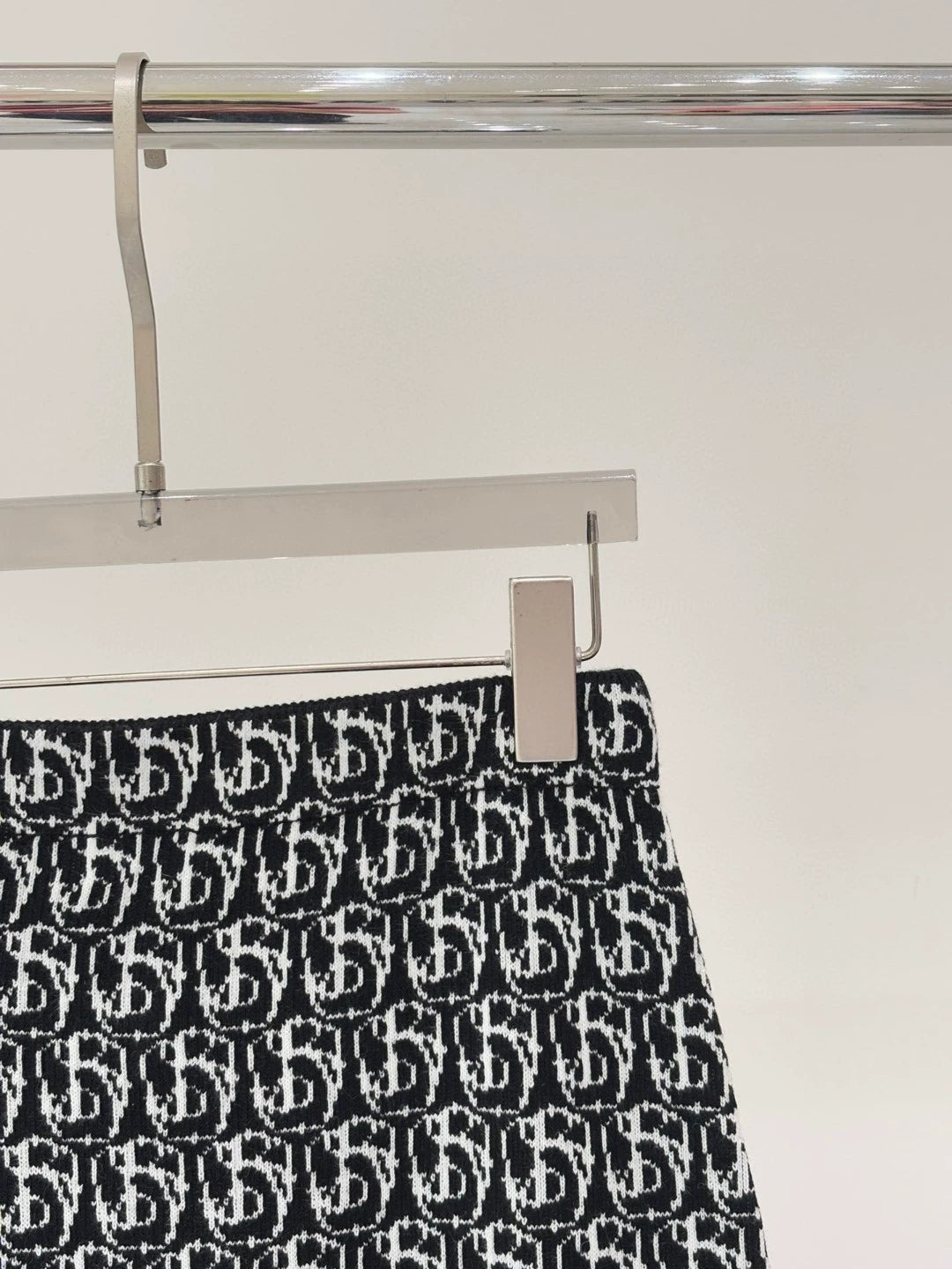 Bu 25 Early spring new round neck letter logo jacquard full print half skirt
