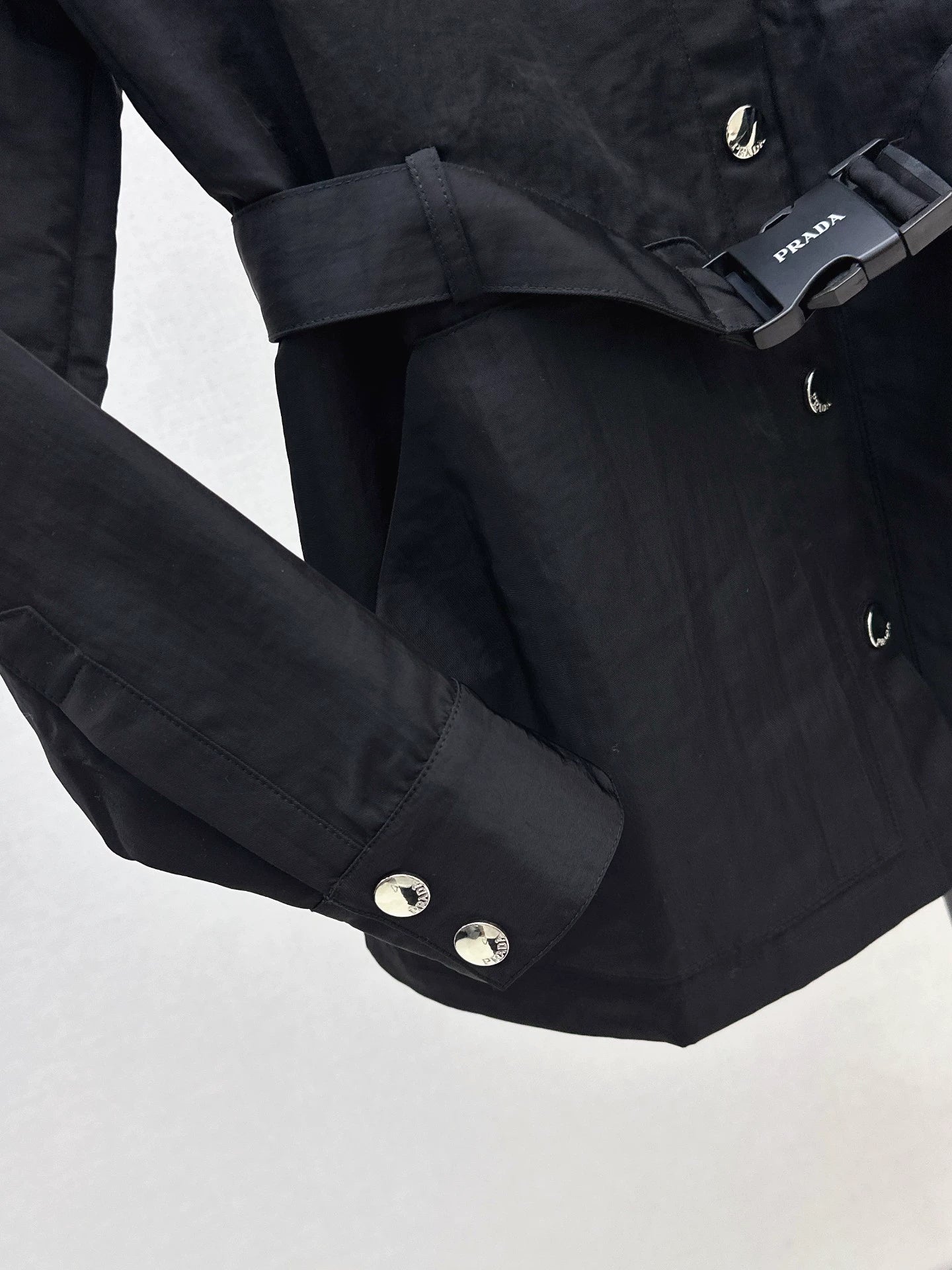Pr 25 Shirt-style functional button jacket