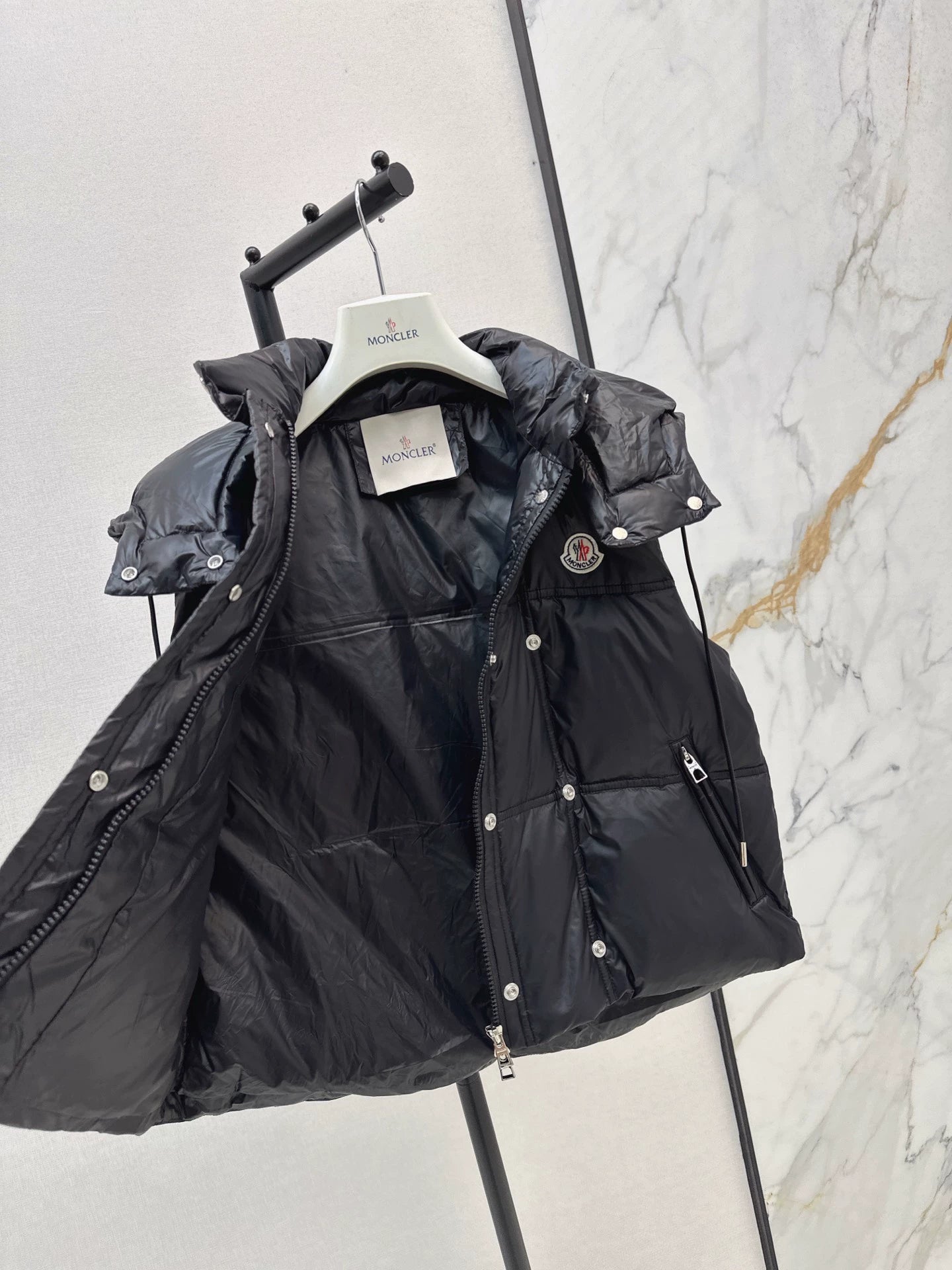 Mon 25 Detachable hooded stand-up collar down vest