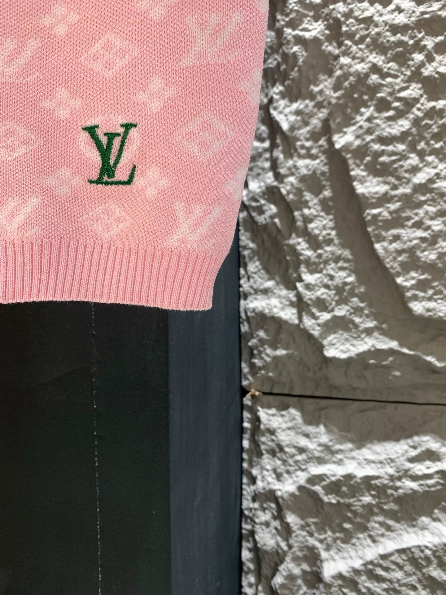 L 25 Knit Logo Sleeveless Vest