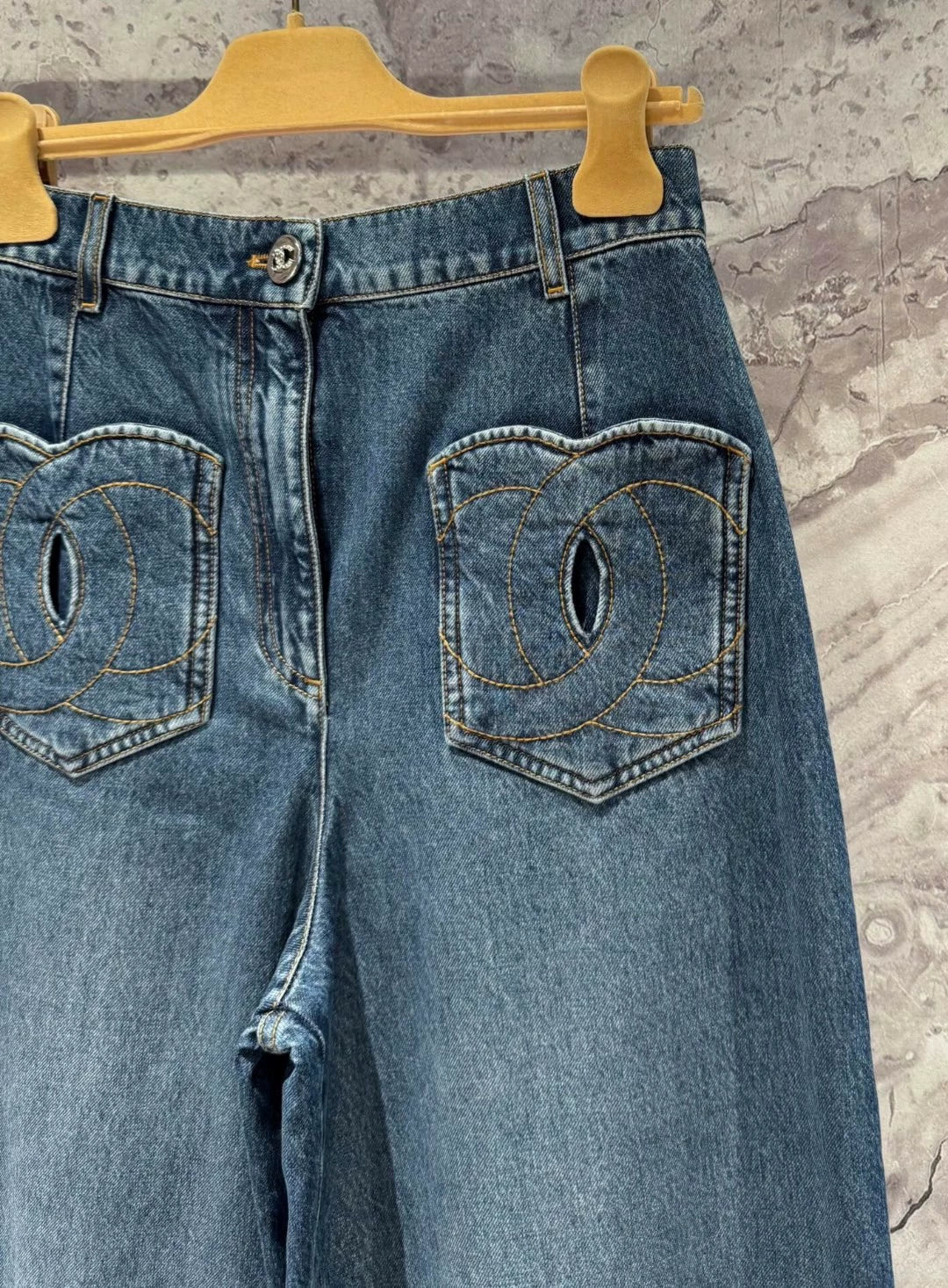 C 24 wide-leg jeans