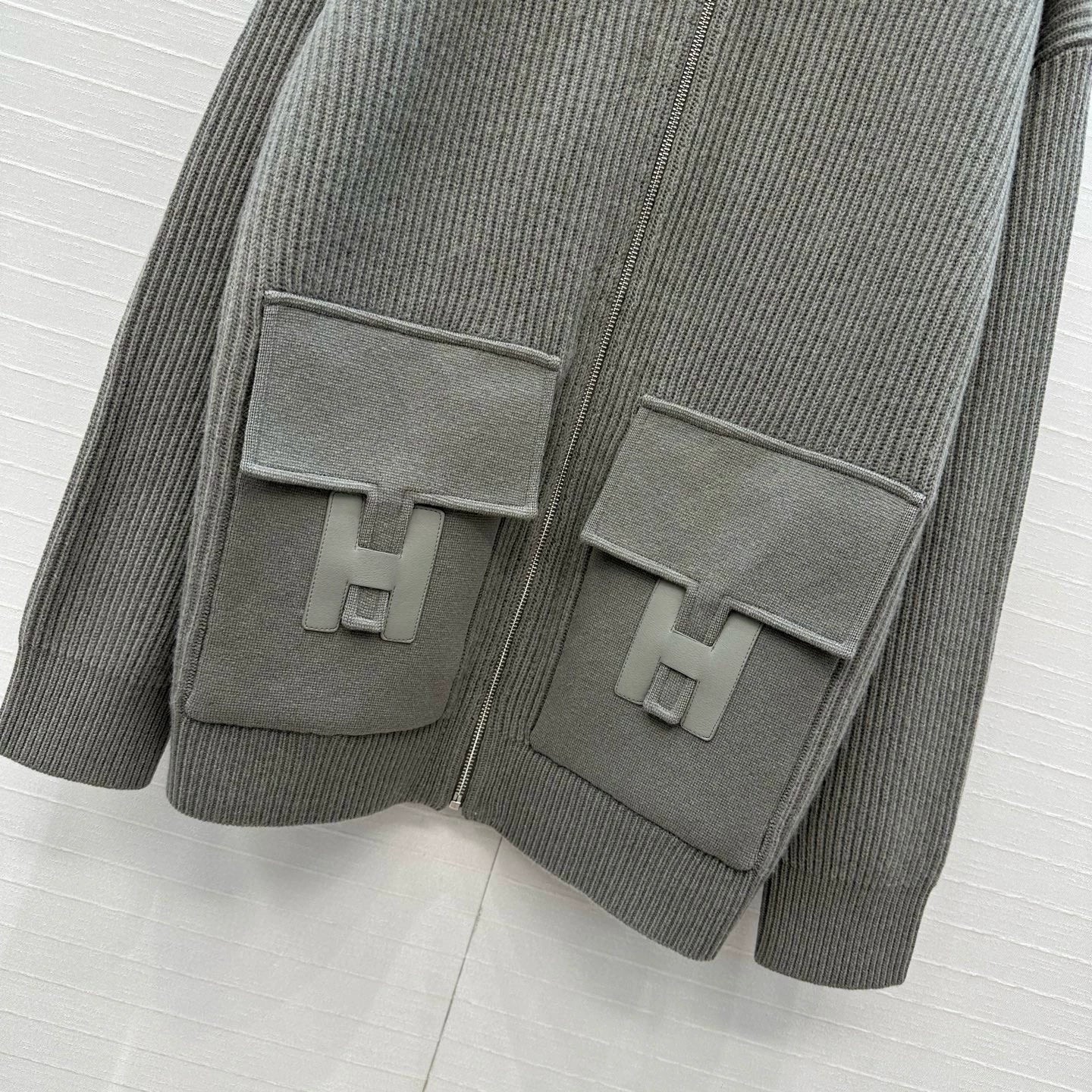He 25 Mid-length cashmere knitted zip-up jacket(100% cashmere BROWN/GRAY)