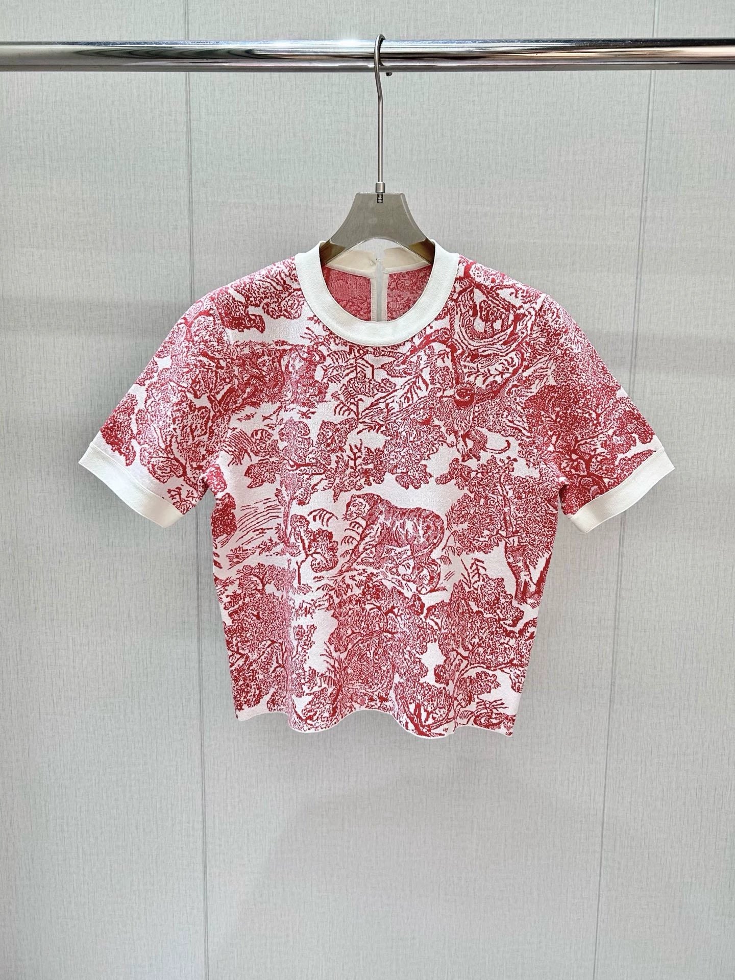 D 25 New Animal Jungle Series Short Sleeve Tops
