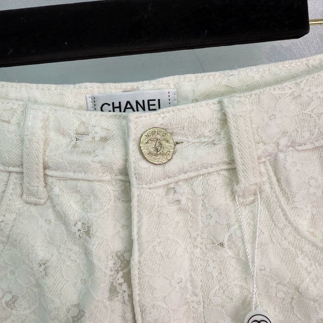 C 25 Spring/Summer new lace lined denim white shorts