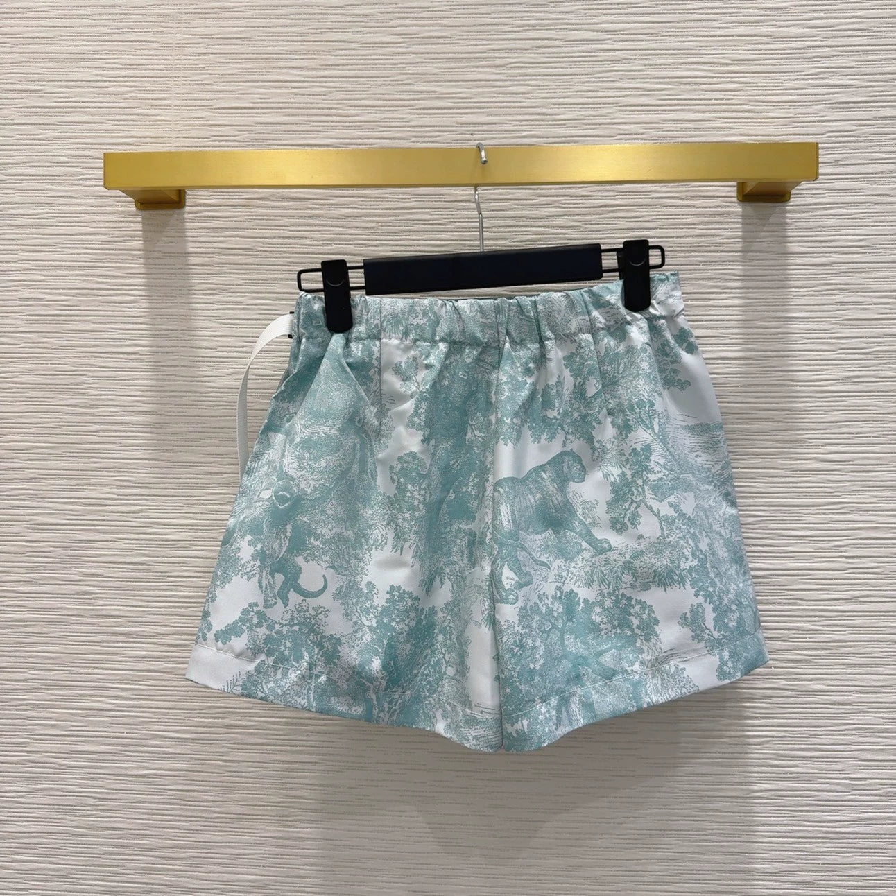 D 25 New Animal Jungle Printed Button Down Dress Pants