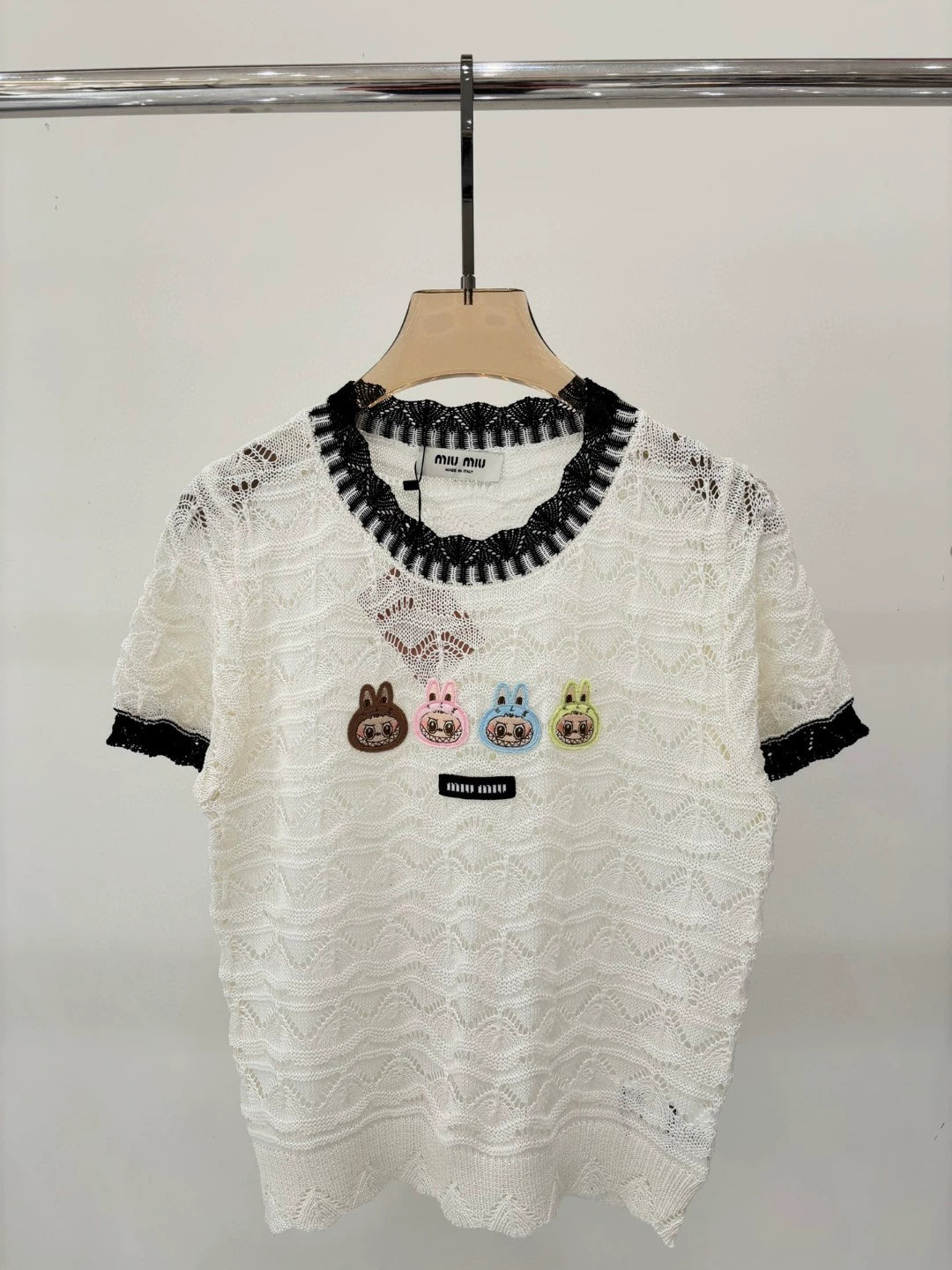 M 25 New Logo Clashing Color Crew Neck Short Sleeve Knit Top