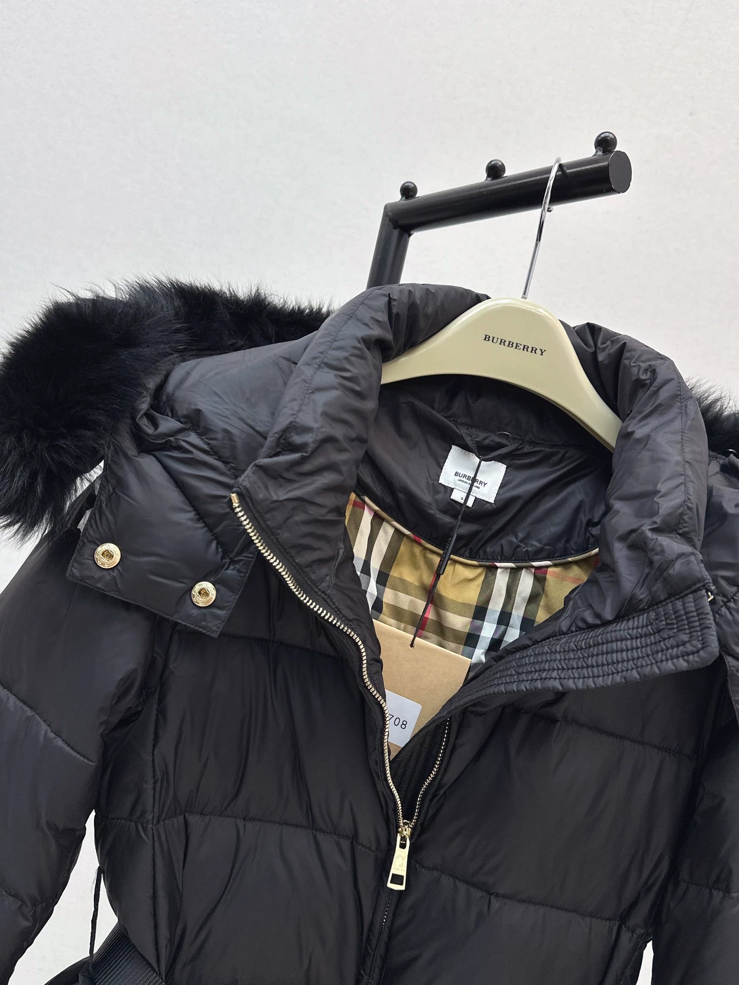 Bru 25fw Hooded slim-fit mid-length down jacket