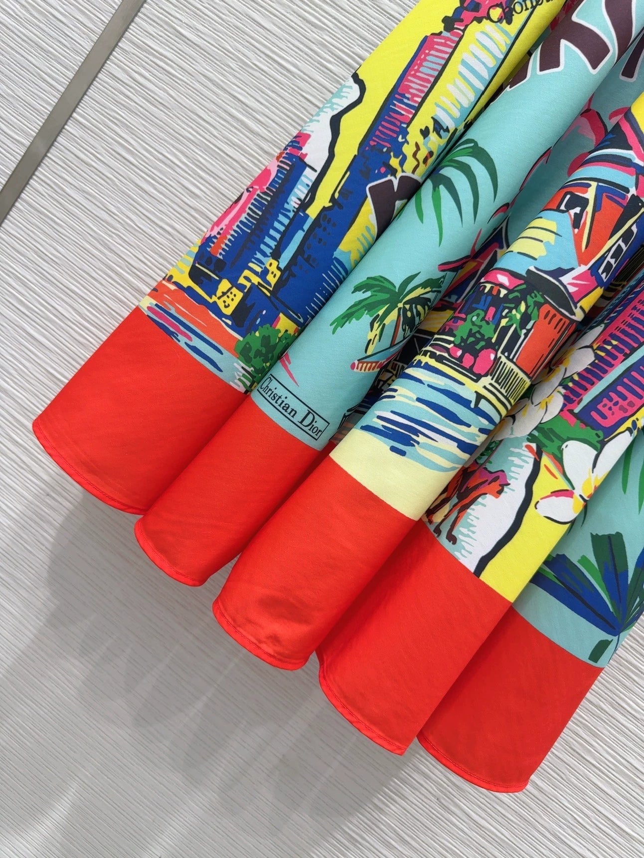 D 25 new style painted print long skirt