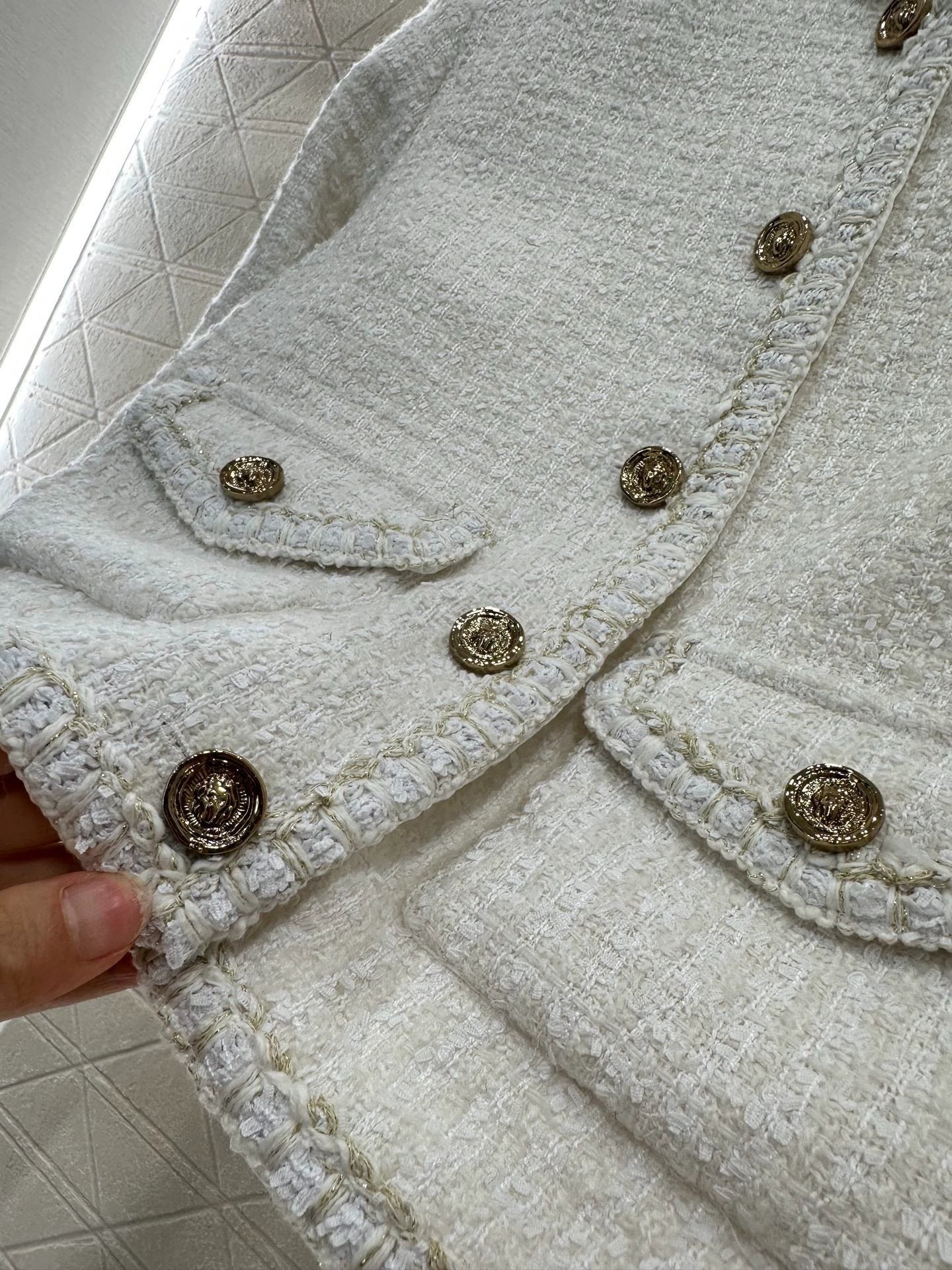 C 25 Bound woven tweed jacket