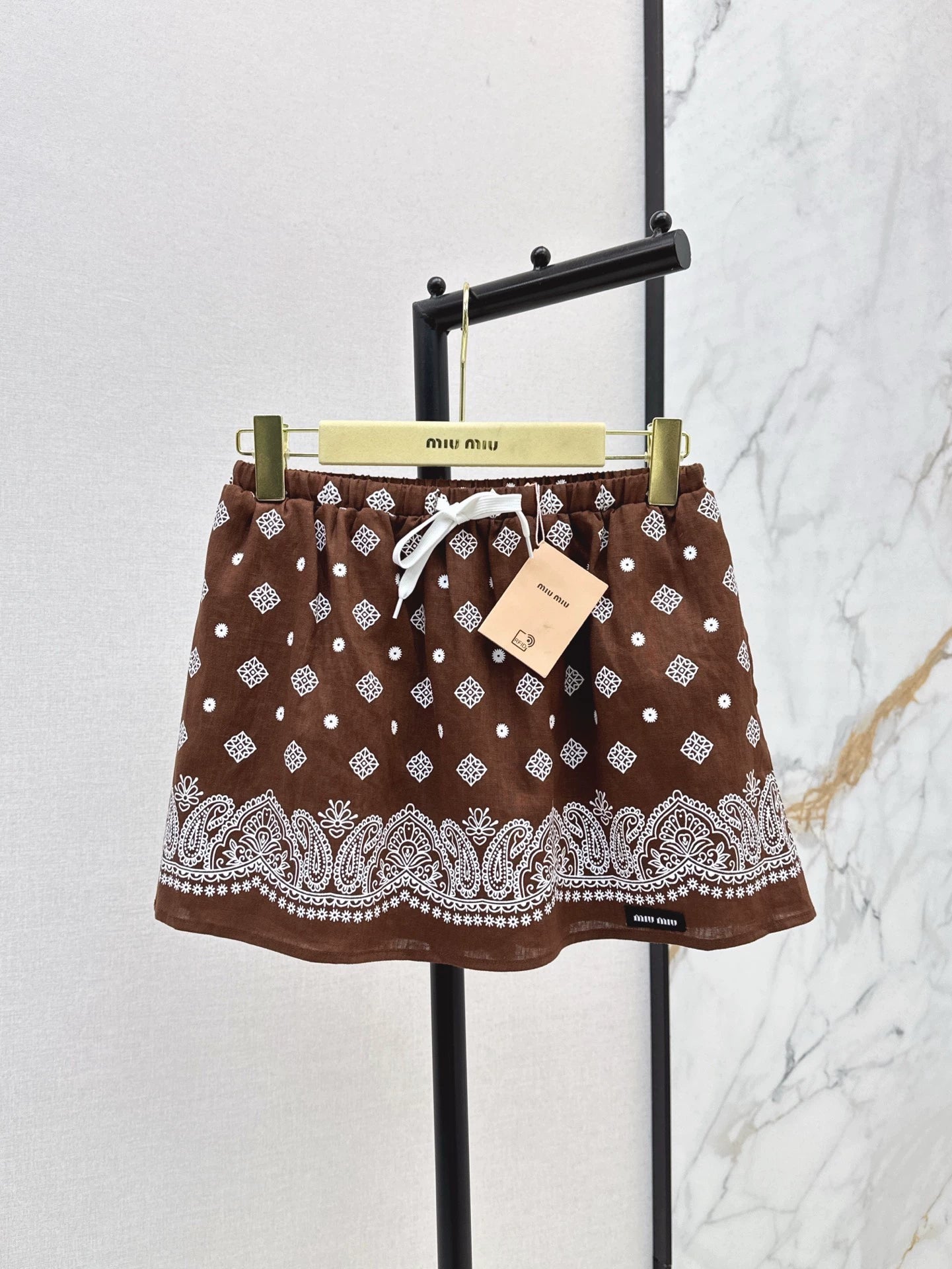 M 25 Spring and Summer New Set Loose Short Sleeve Shirt + Skirt