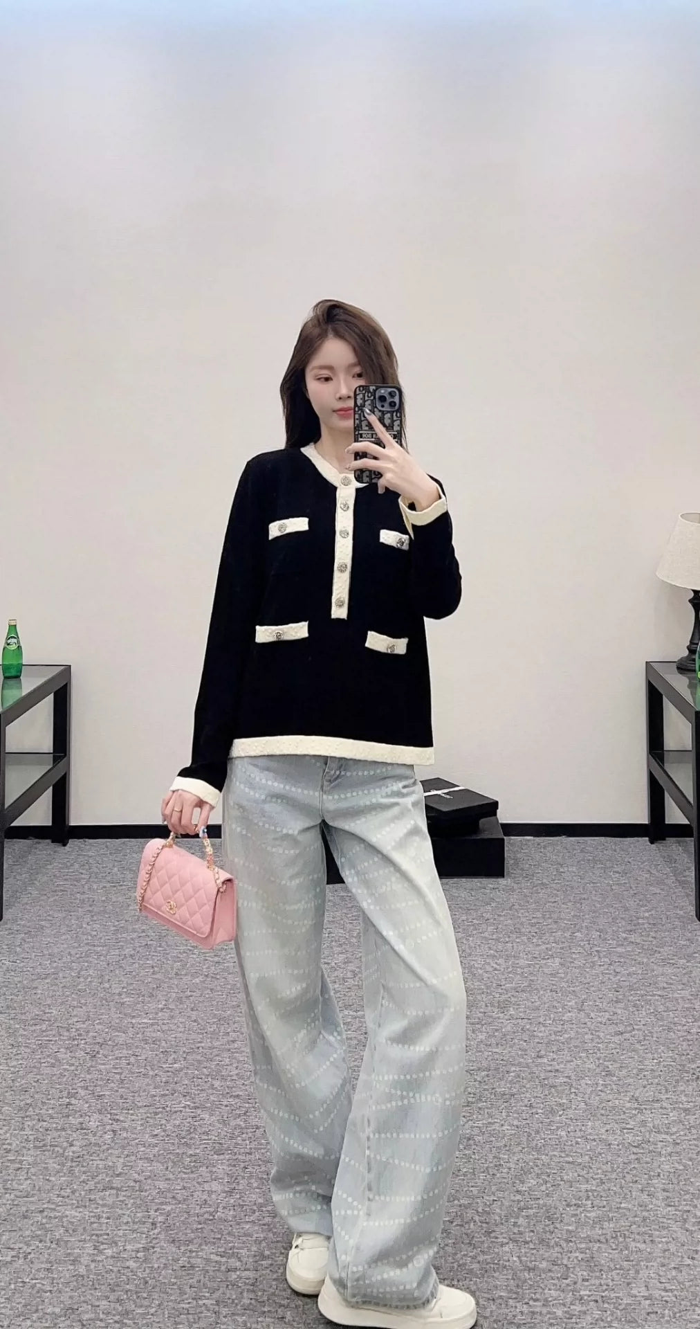 C 25 Early Fall New Premium Black and White Half Cardigan