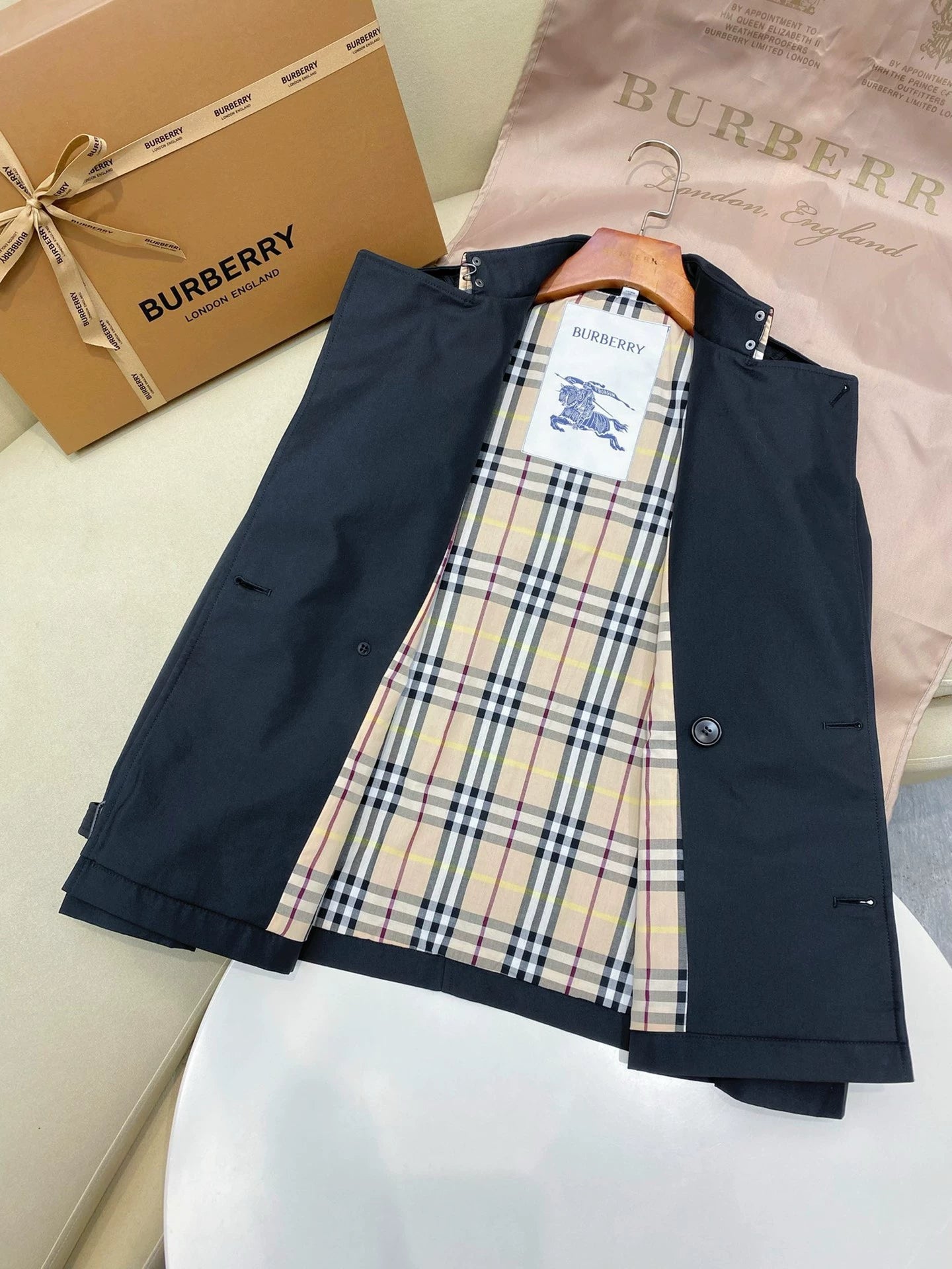 BU 25 new double-breasted short trench coat