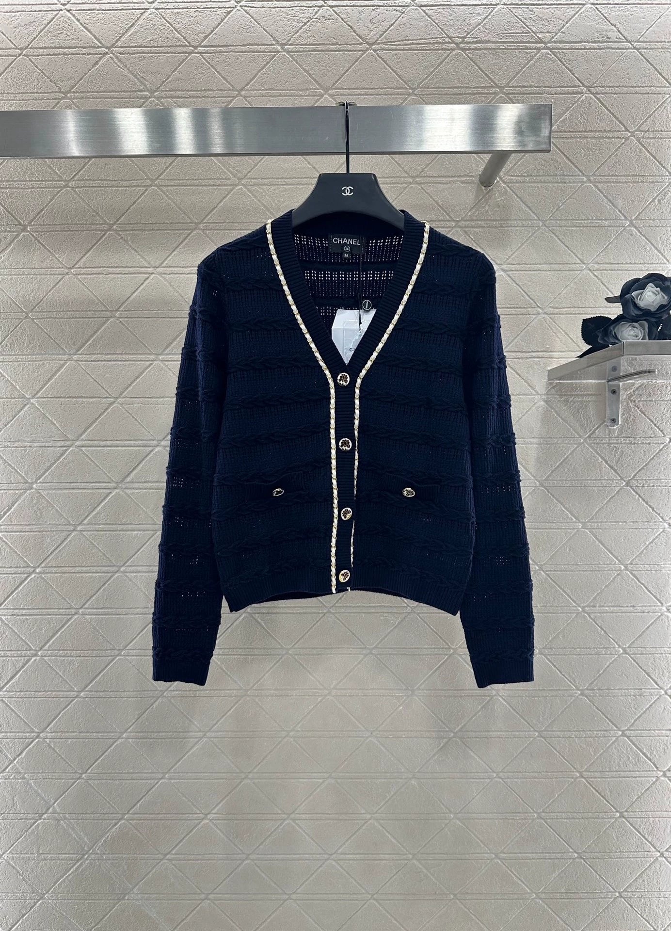 C 25 Cable-knit cardigan