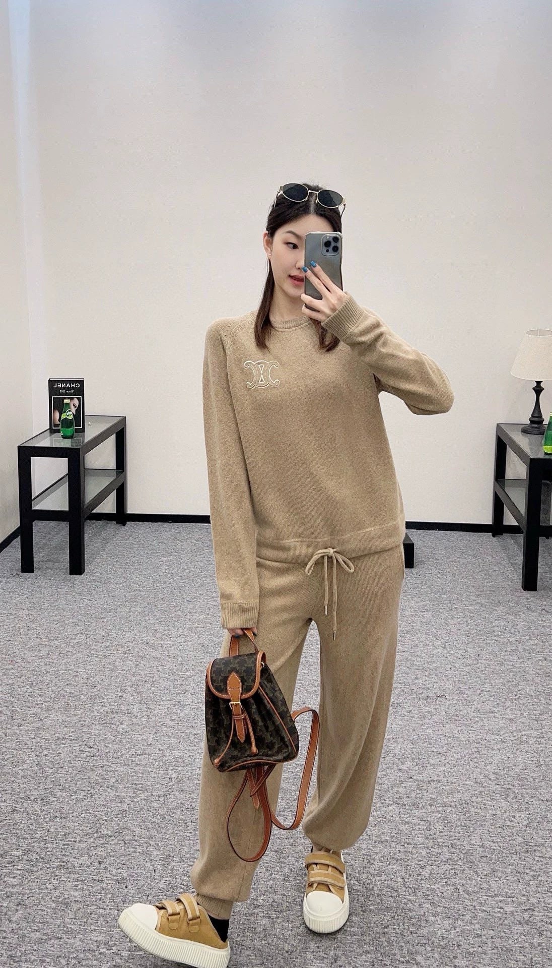 CE 25 Early Spring New Knitted Pullover Sweatshirt Trousers Set