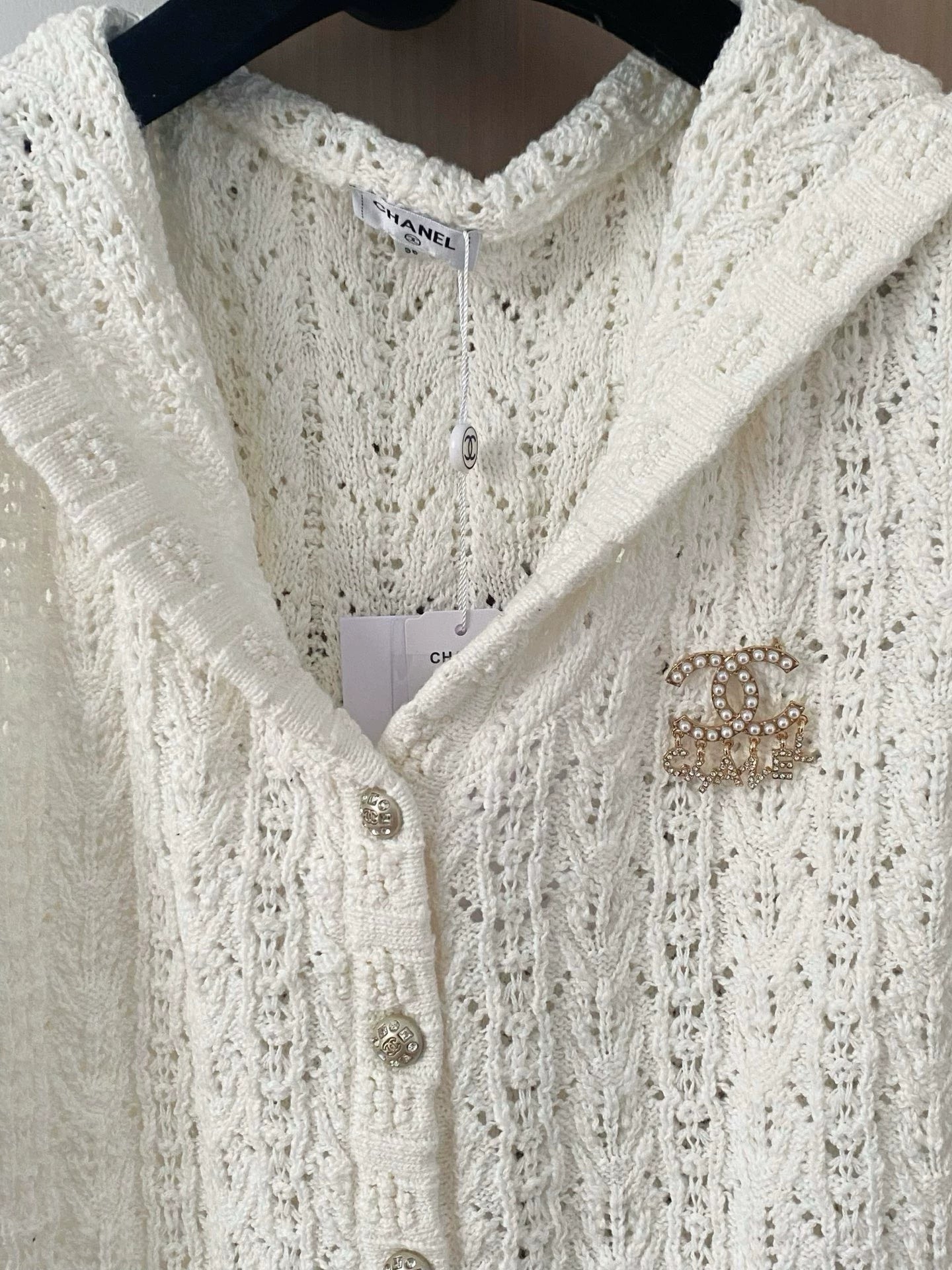 C 25 Pearl Logo Vest Cardigan