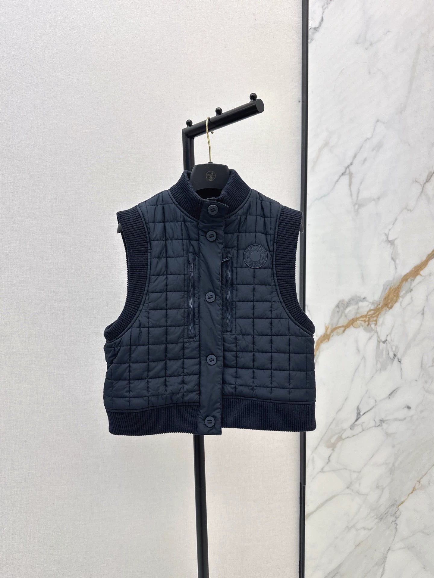 He 25 New vest