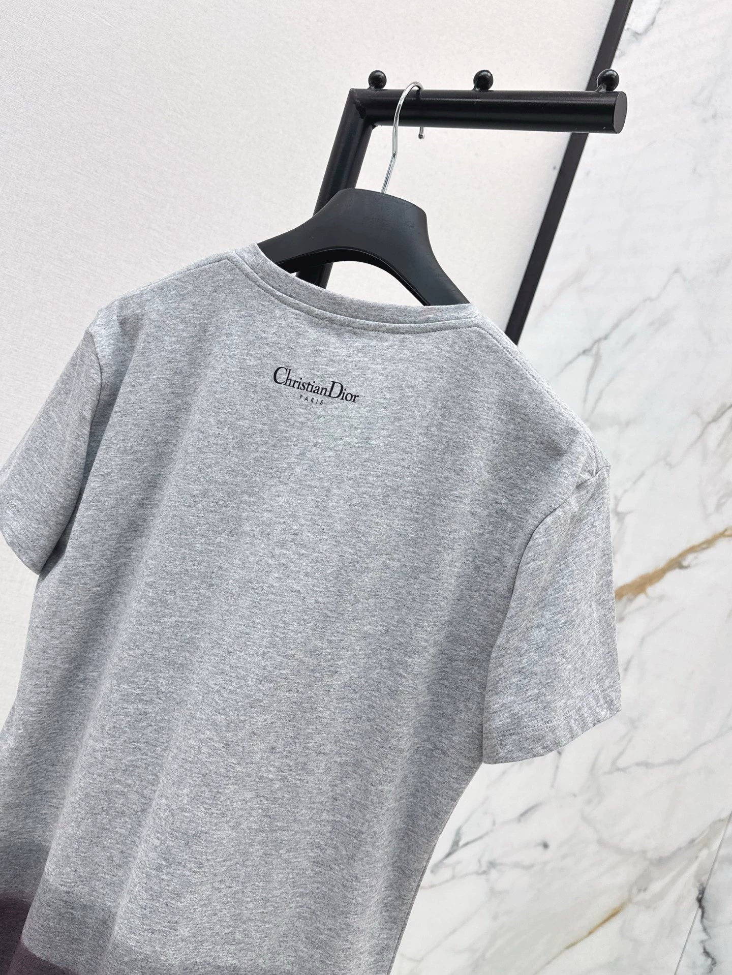 D 25 spring and summer latest pattern gradient short sleeve T-shirt
