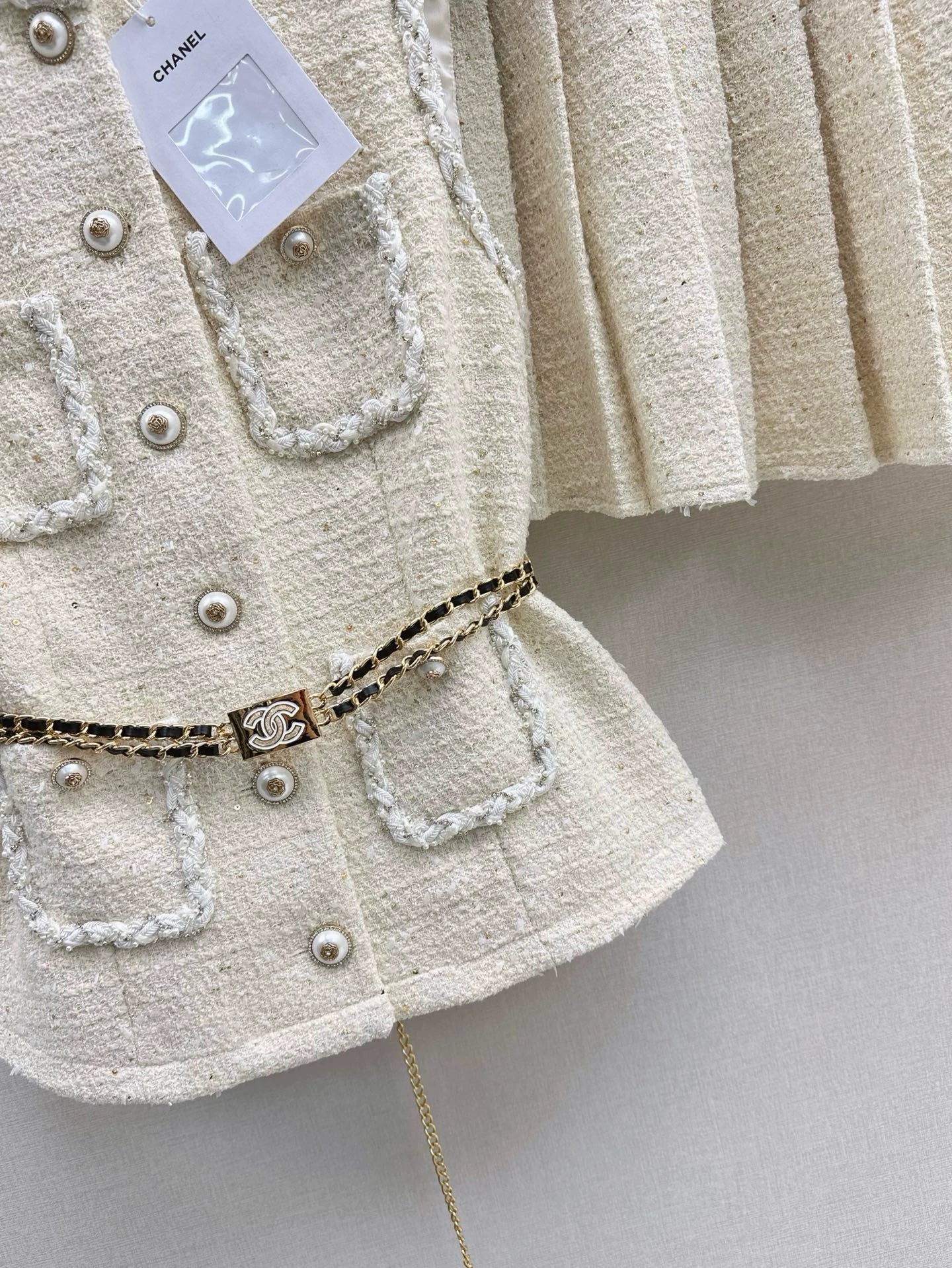 C 25 Spring/Summer New Knitting Set Sleeveless Knitting Vest + Pressure Pleated Half Skirt