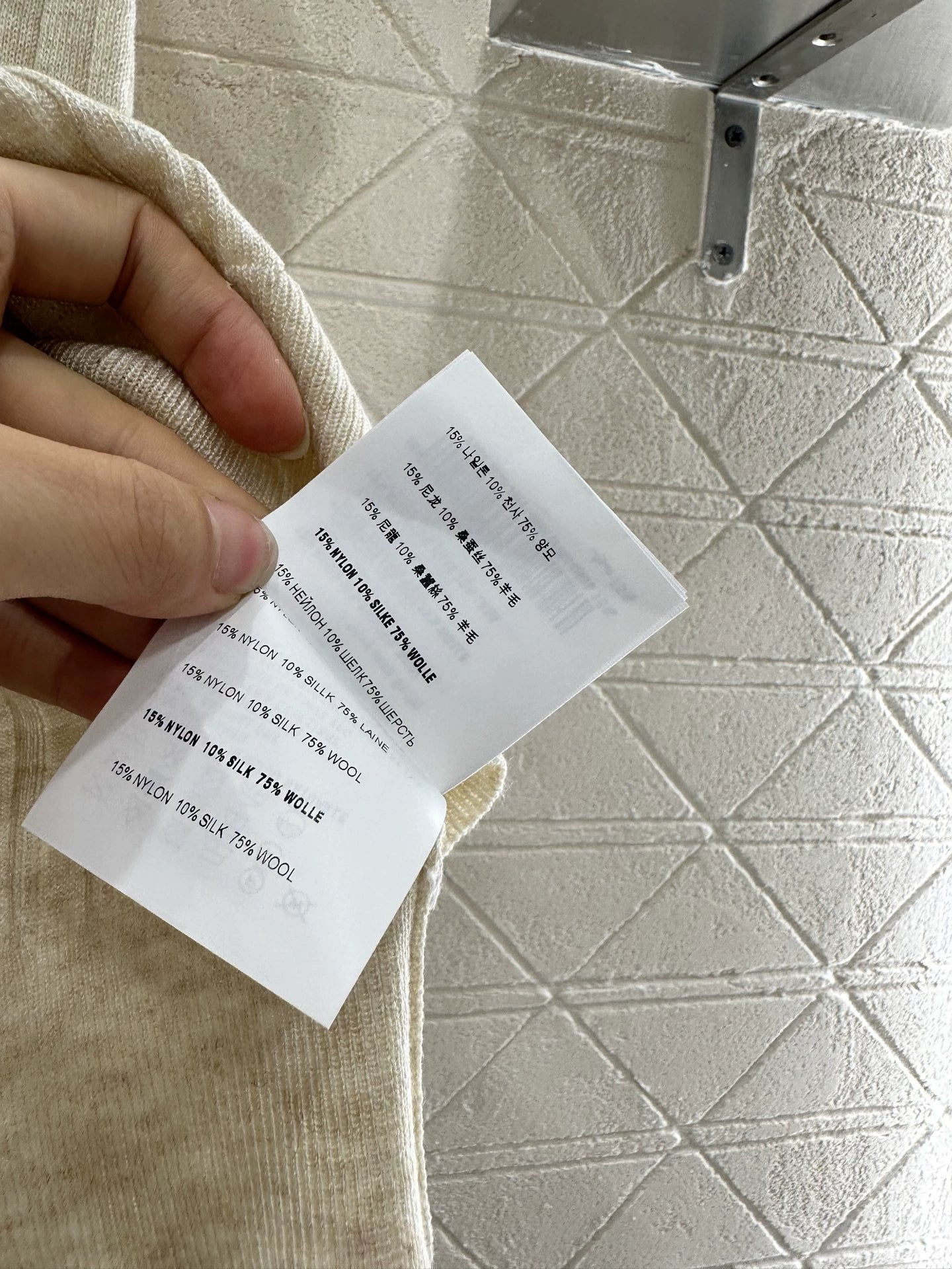 M 25 Vertical ribbed half-open placket knit short-sleeves