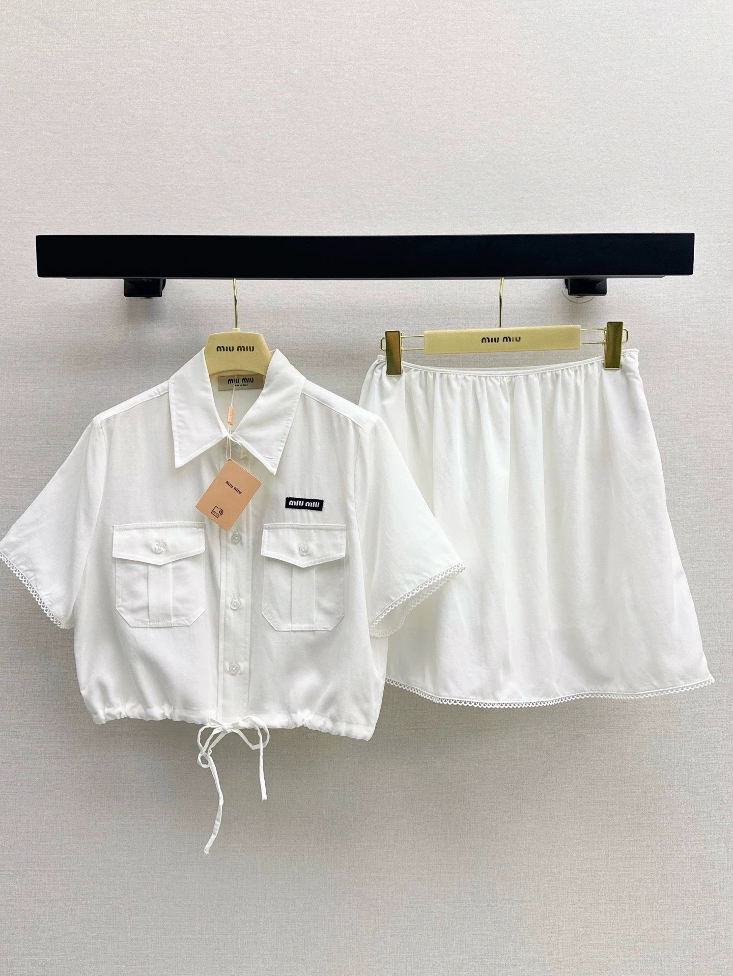 M 25 Spring/Summer New Age-Defying Short Shirt + Half Skirt Set