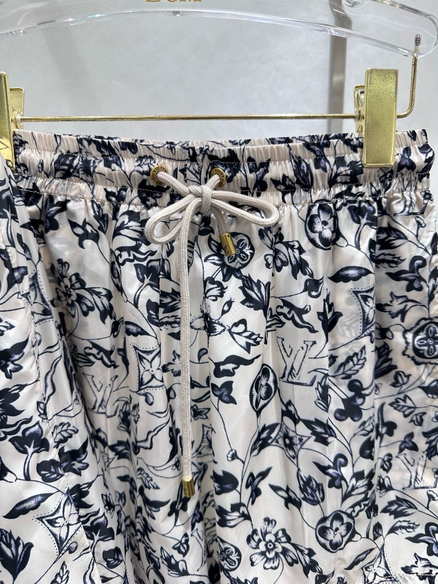L 25 Printed Sunbrella + Shorts Set