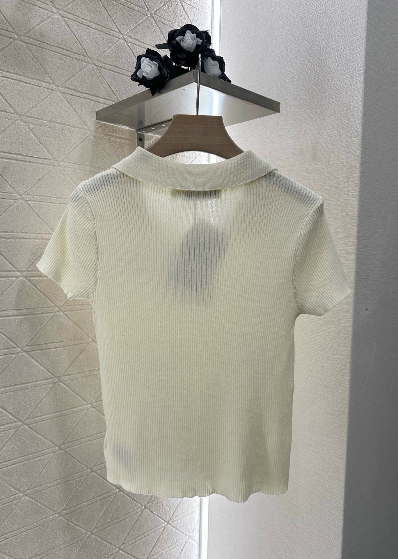 D 25 Slim Fit Lapel Knit Short Sleeve Top