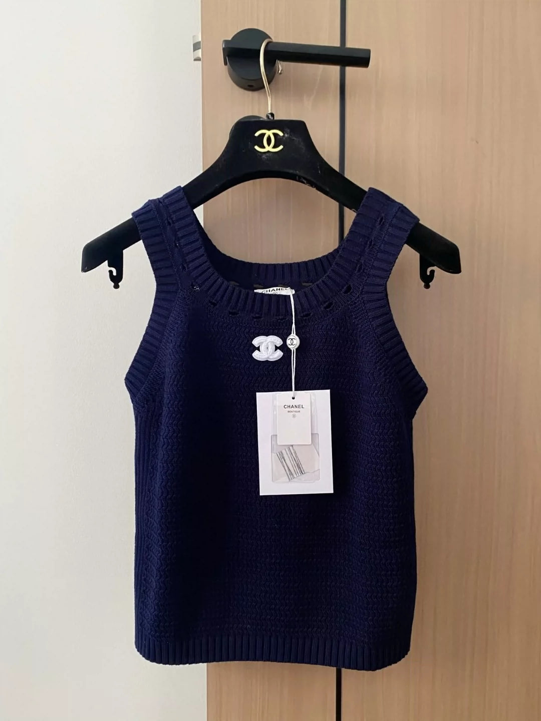 C 25 New Classic Simple Knit Vest