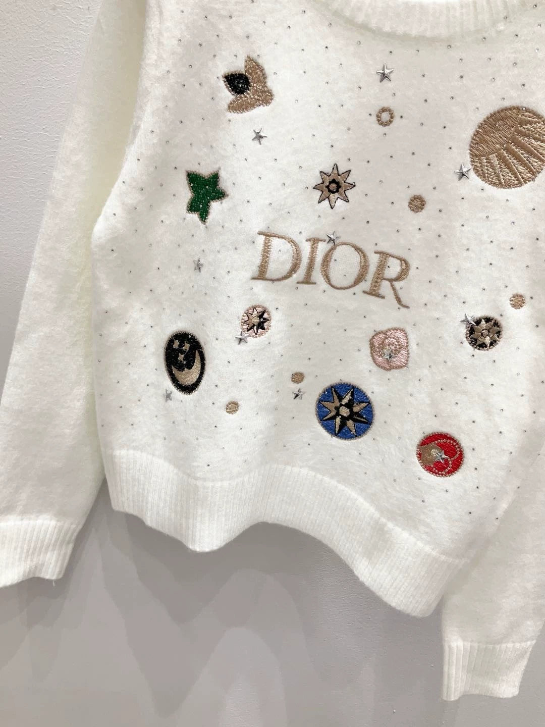 D 25 new heavy-duty hot-drilled letter planet pattern round neck long-sleeved knitted top(white/blue/gray)