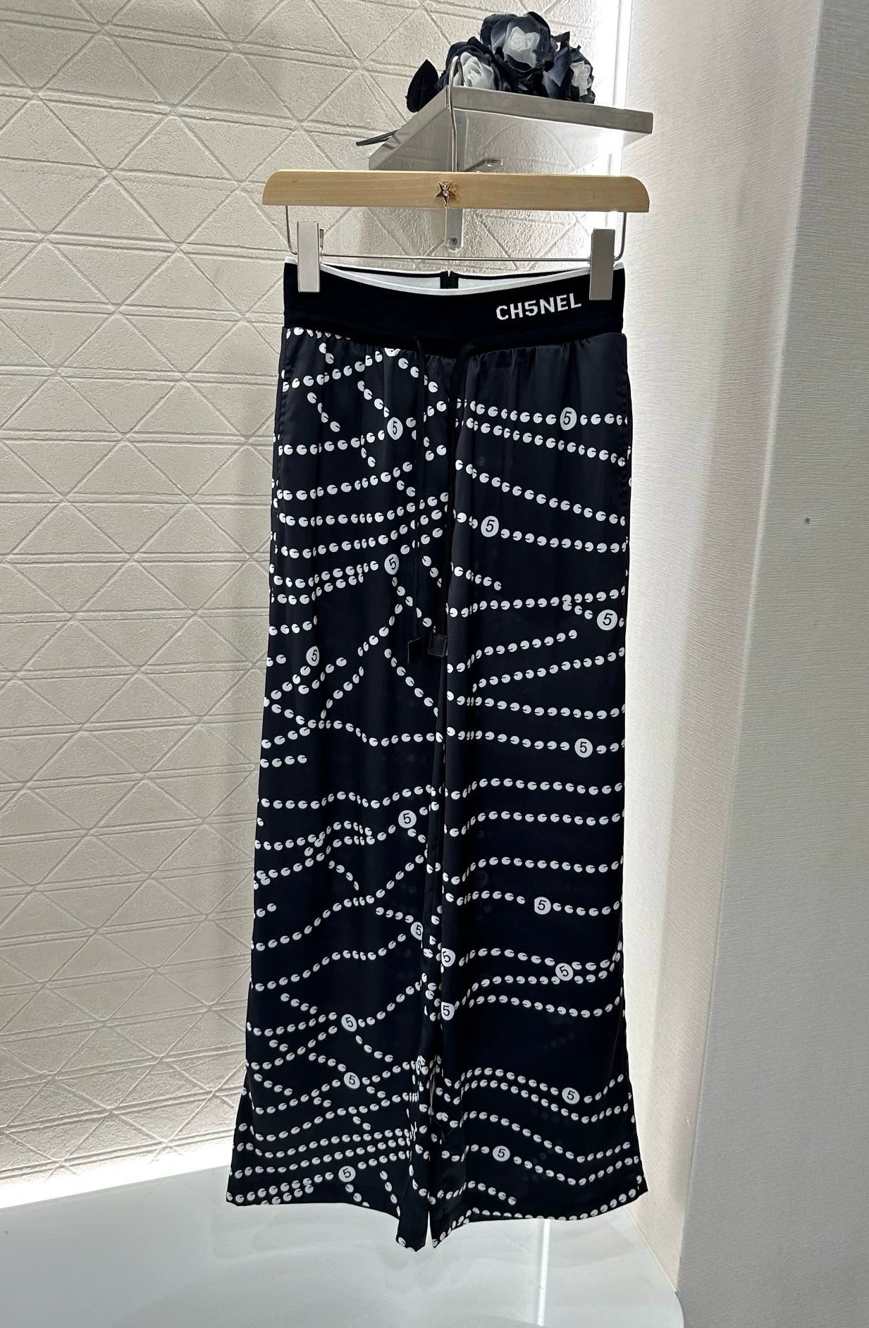 C 25 Pearl Chain Drawstring Straight Leg Pants