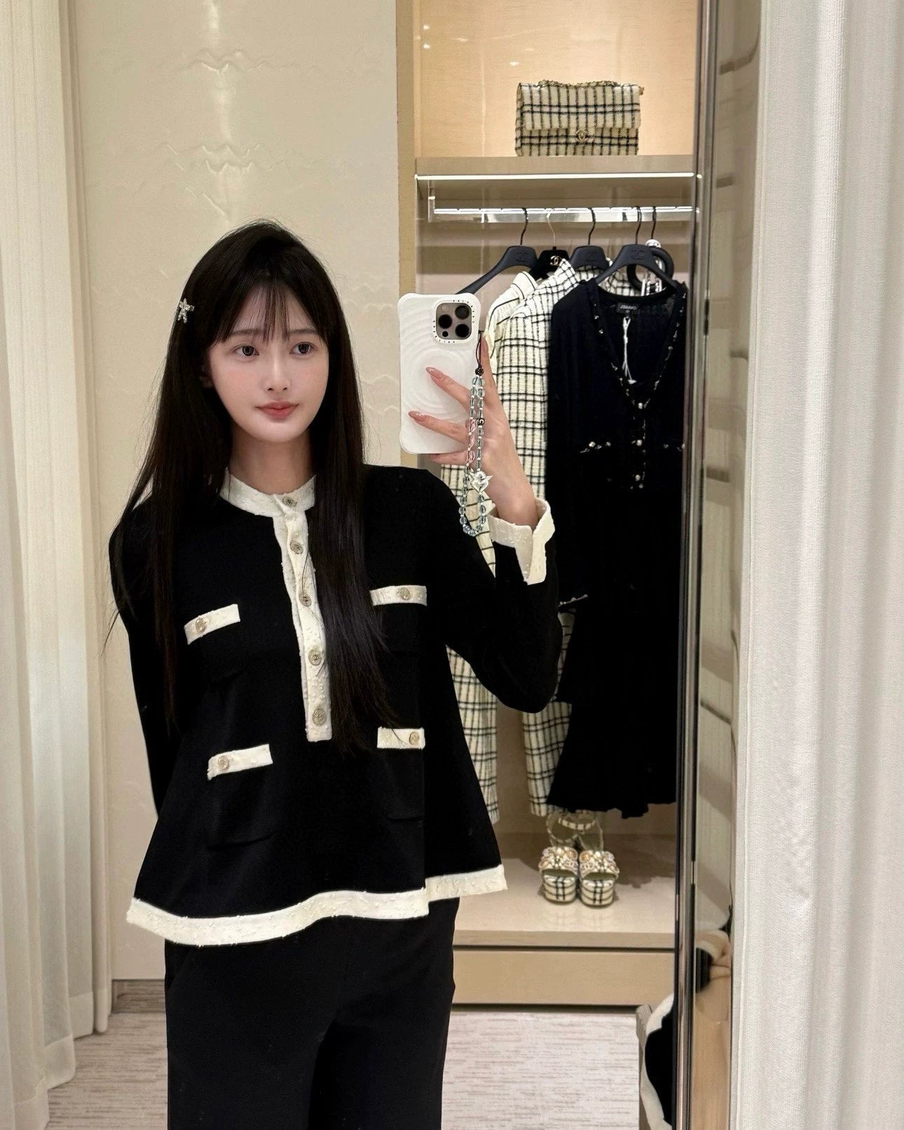 C 25 Early Fall New Premium Black and White Half Cardigan