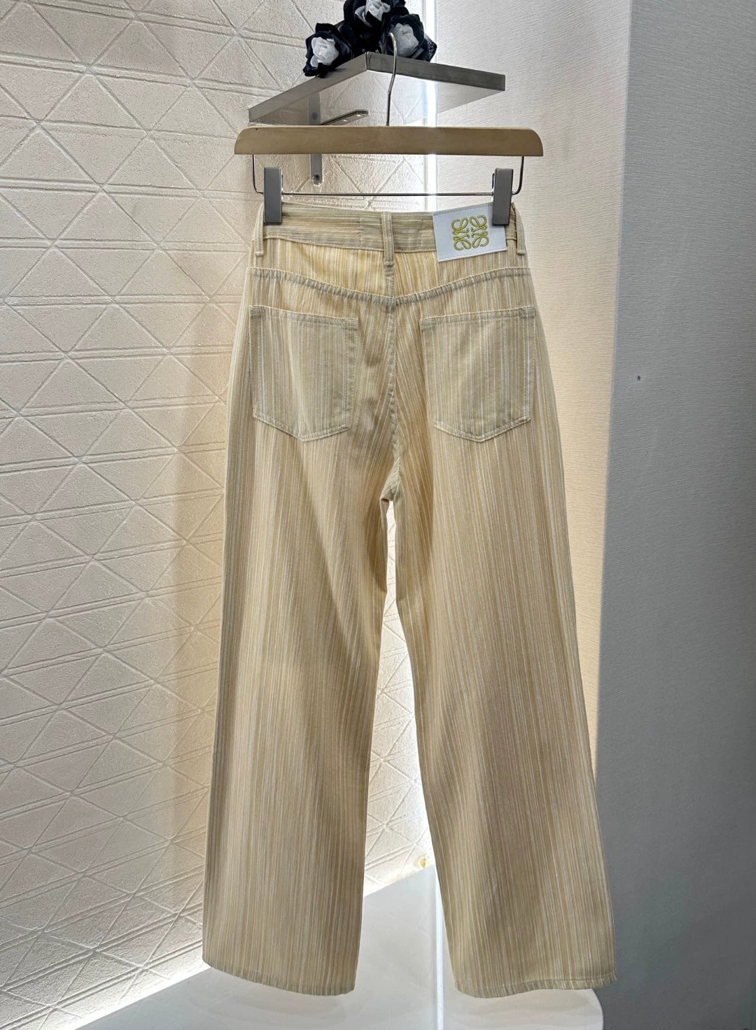 LO 25 New Wide Leg Striped Embroidered Ripped Jeans