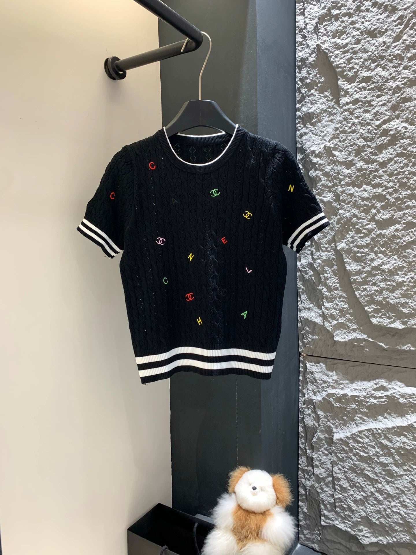 L 25 New three-dimensional embroidery letter knitting short sleeve