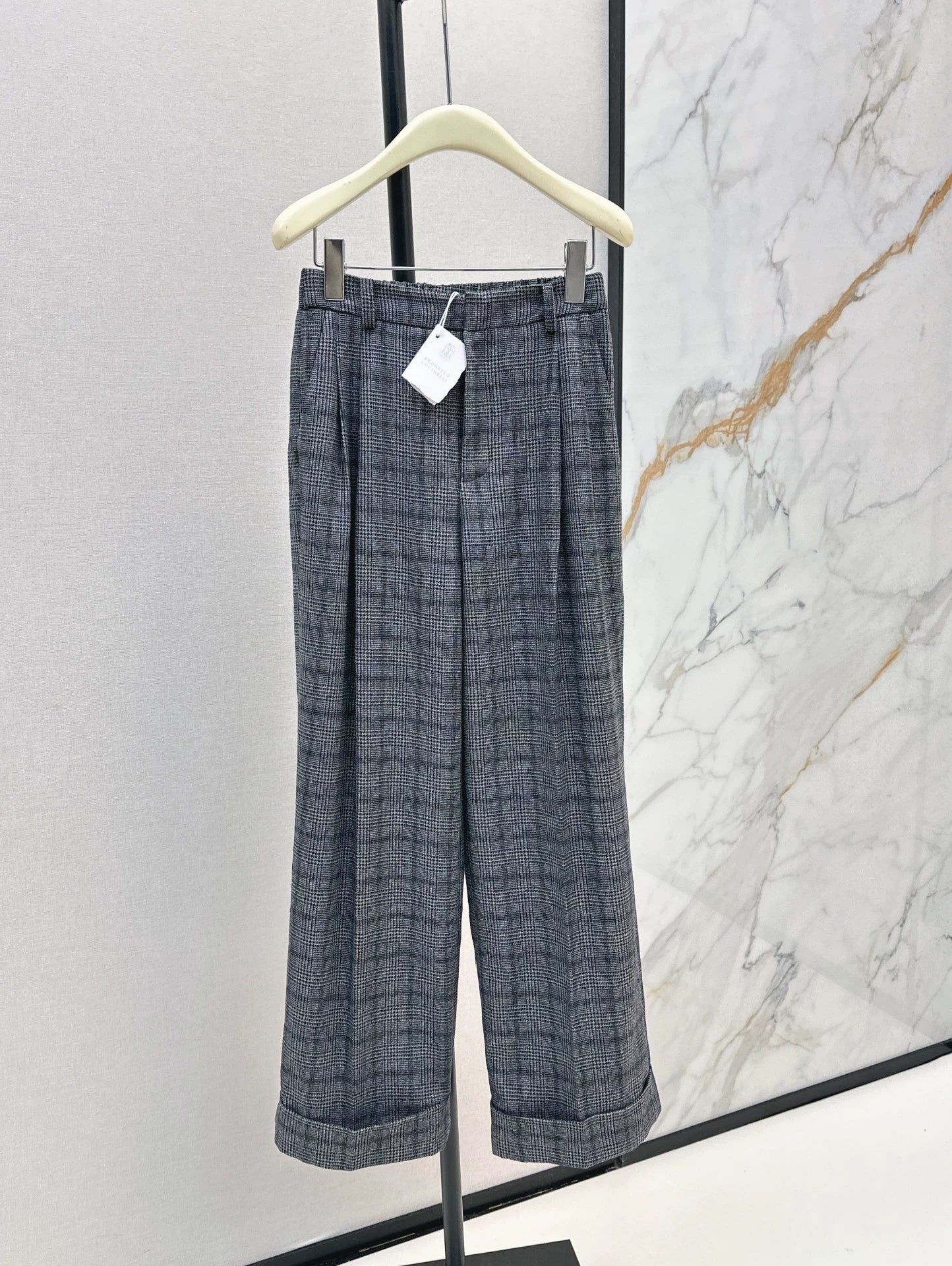 Bru 25 Blue plaid suit and trousers