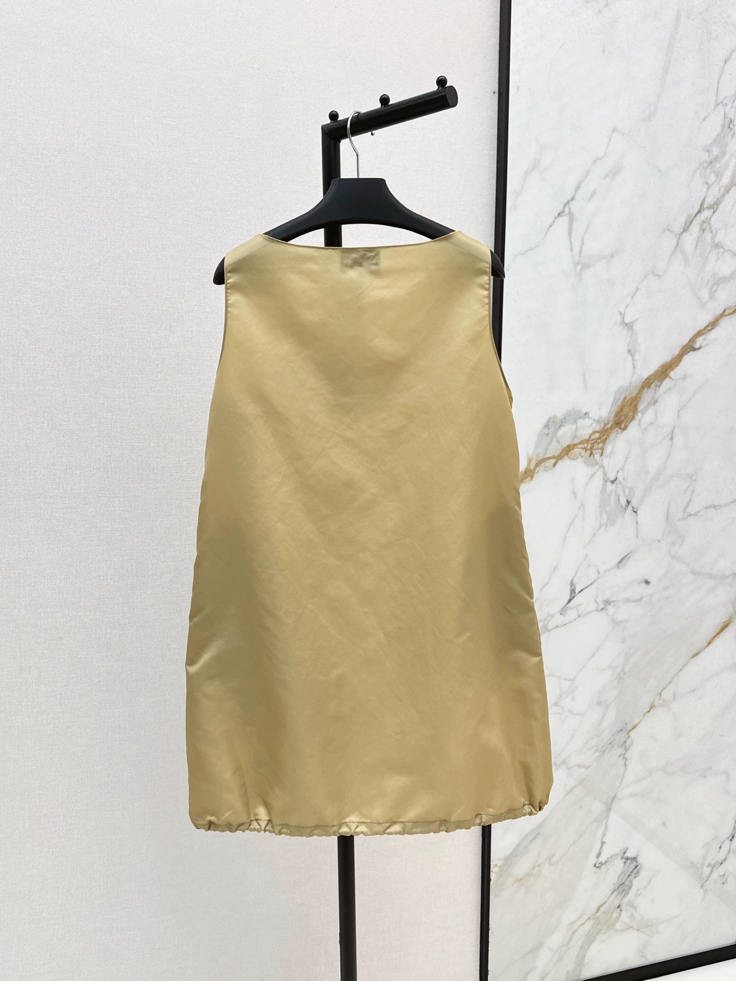P 25 Spring/Summer New Zipper Sleeveless Dresses