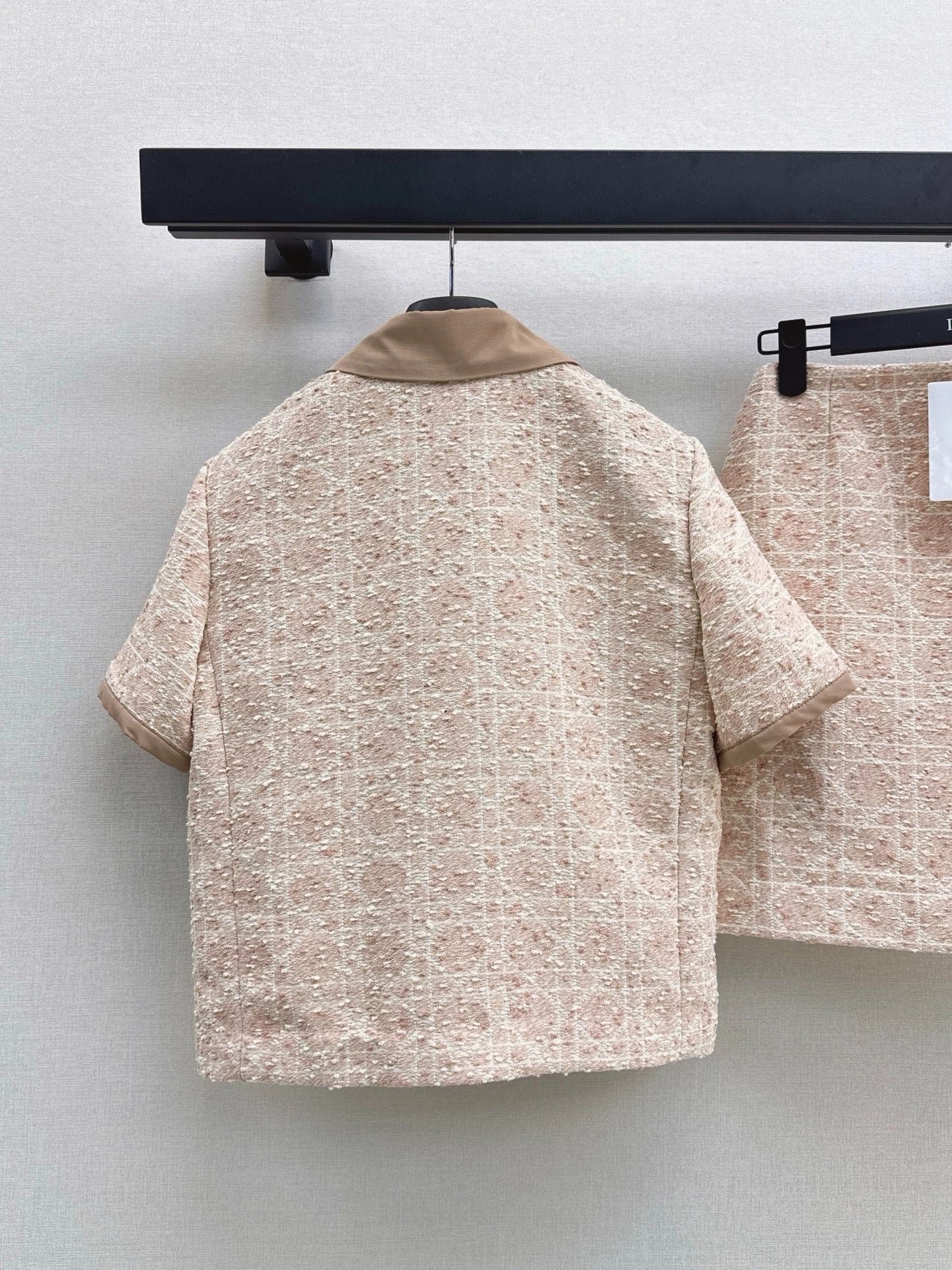 D 25 Early Autumn New Lapel Short Sleeve Braided Jacket + Skirt Set