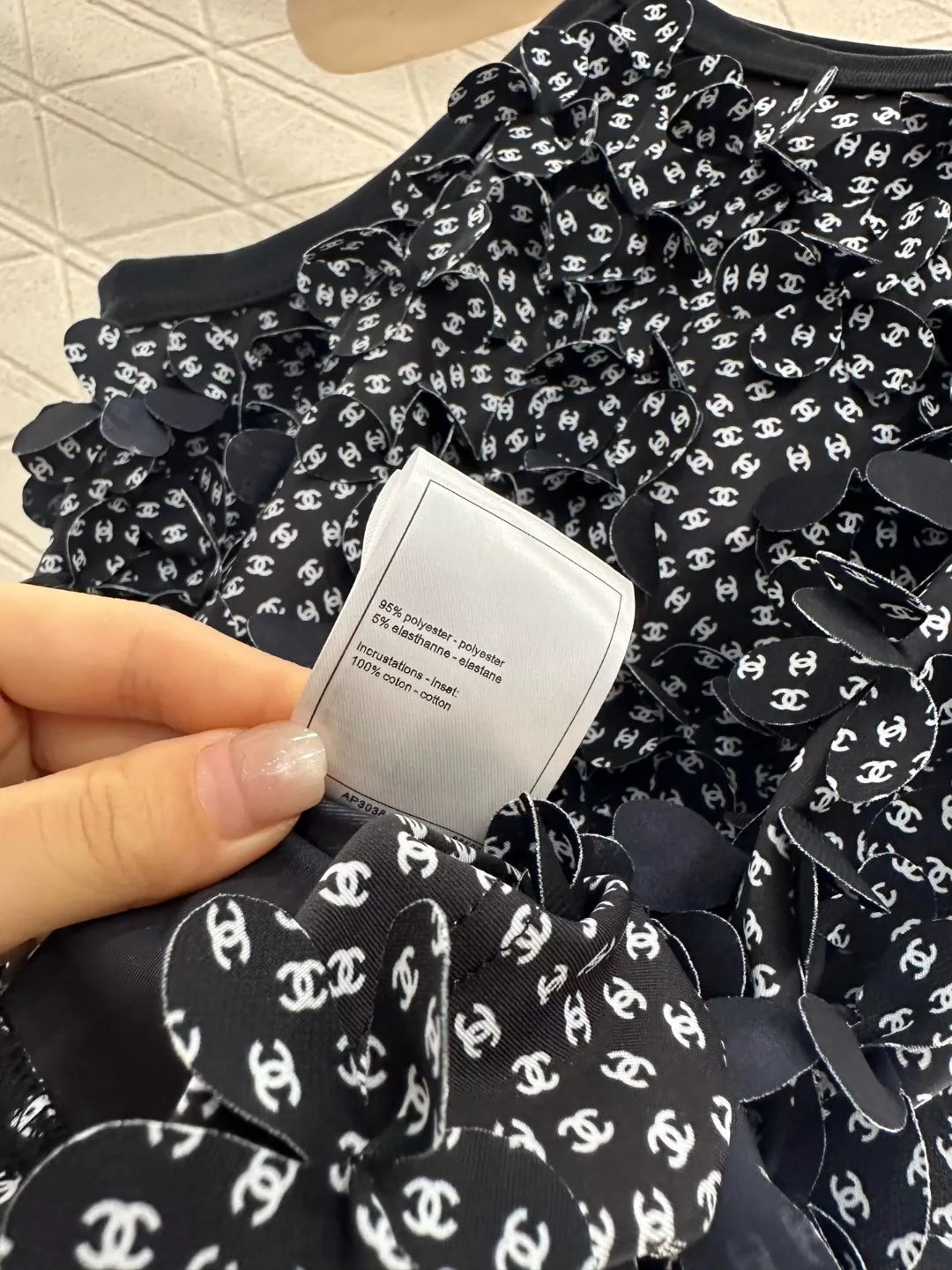 D 25 New Petals Vest