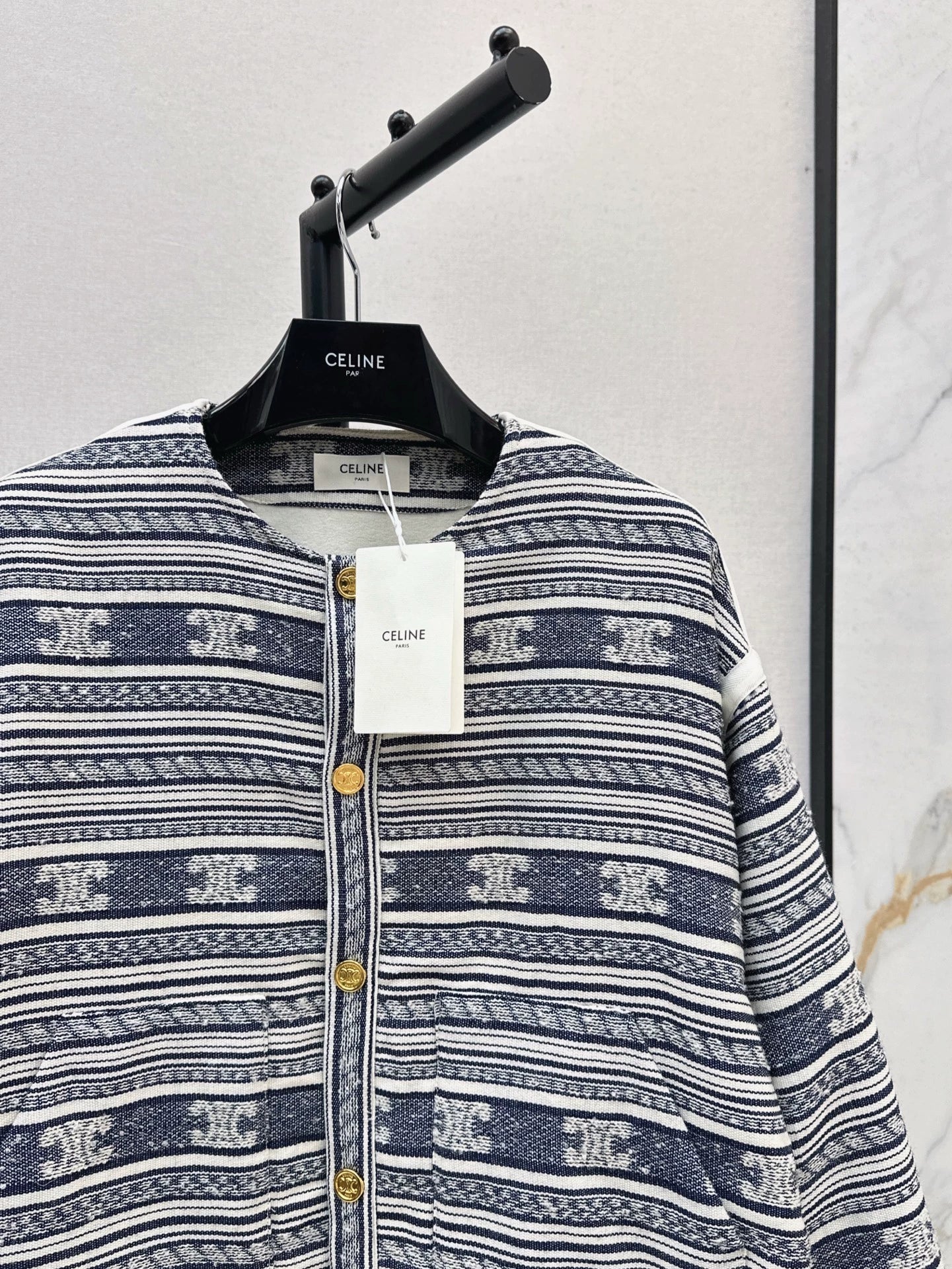 CE 25 Early Autumn New Embroidered Jacket