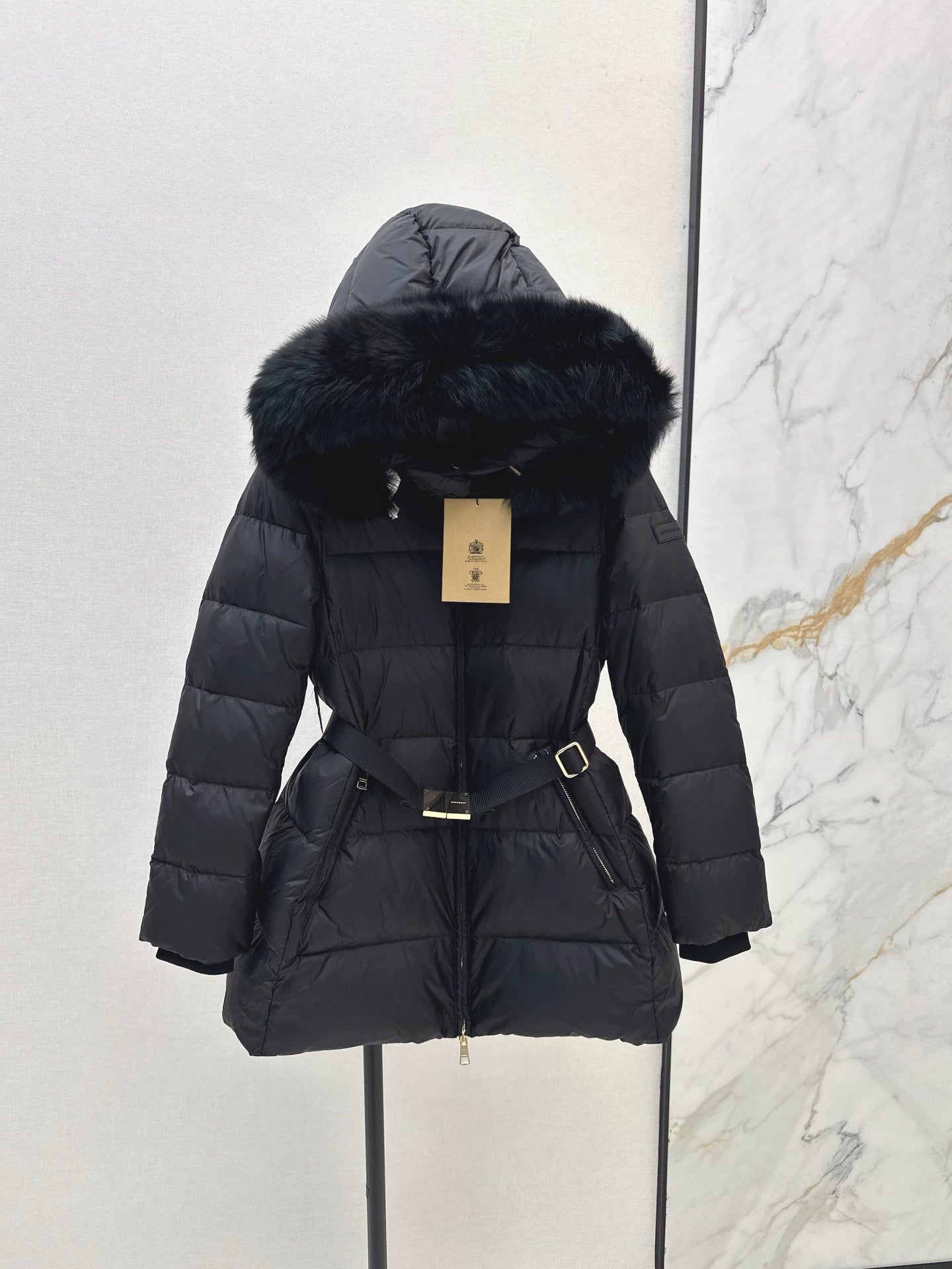 Bru 25fw Hooded slim-fit mid-length down jacket