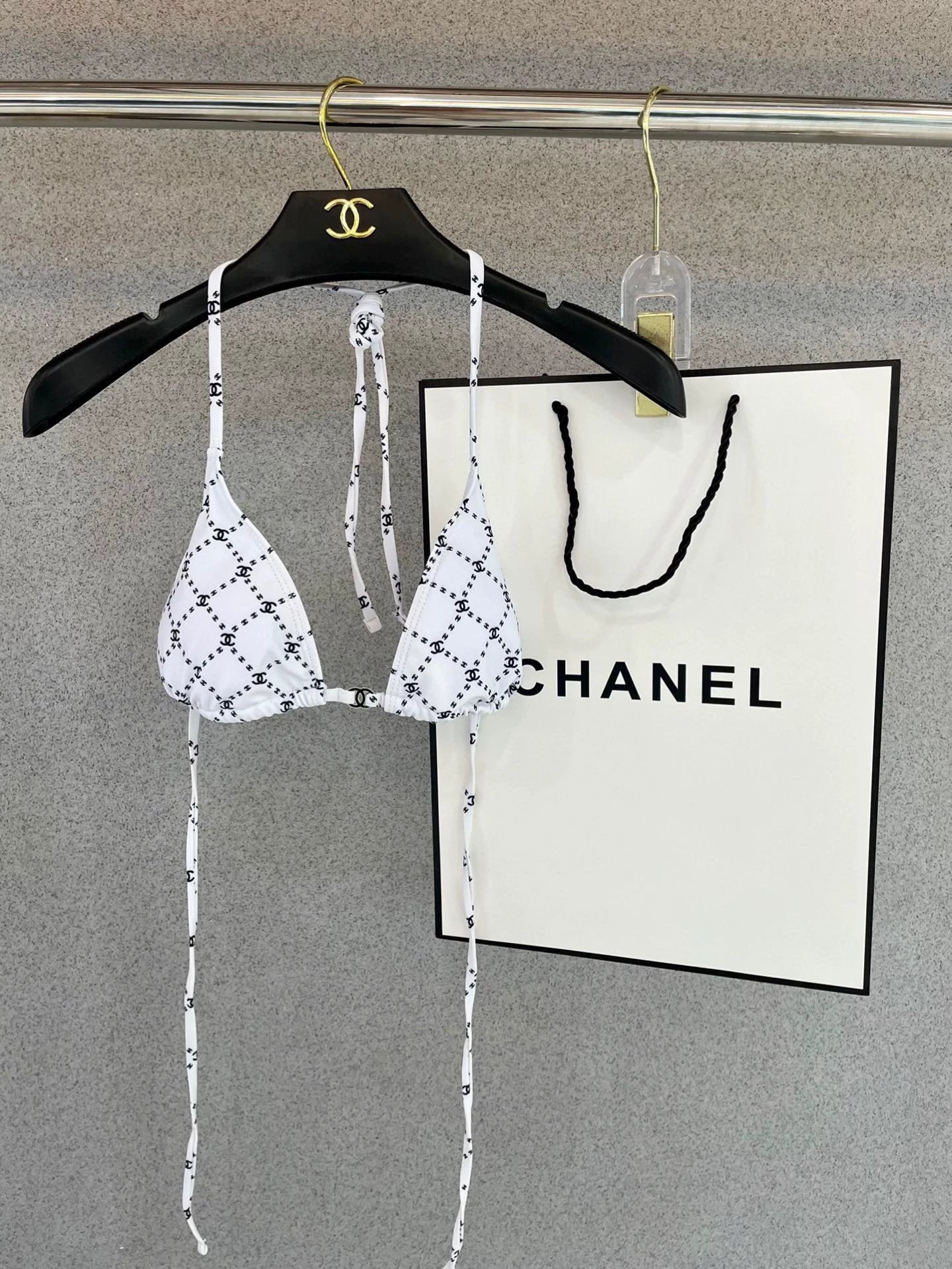 C 25 New white bikini set