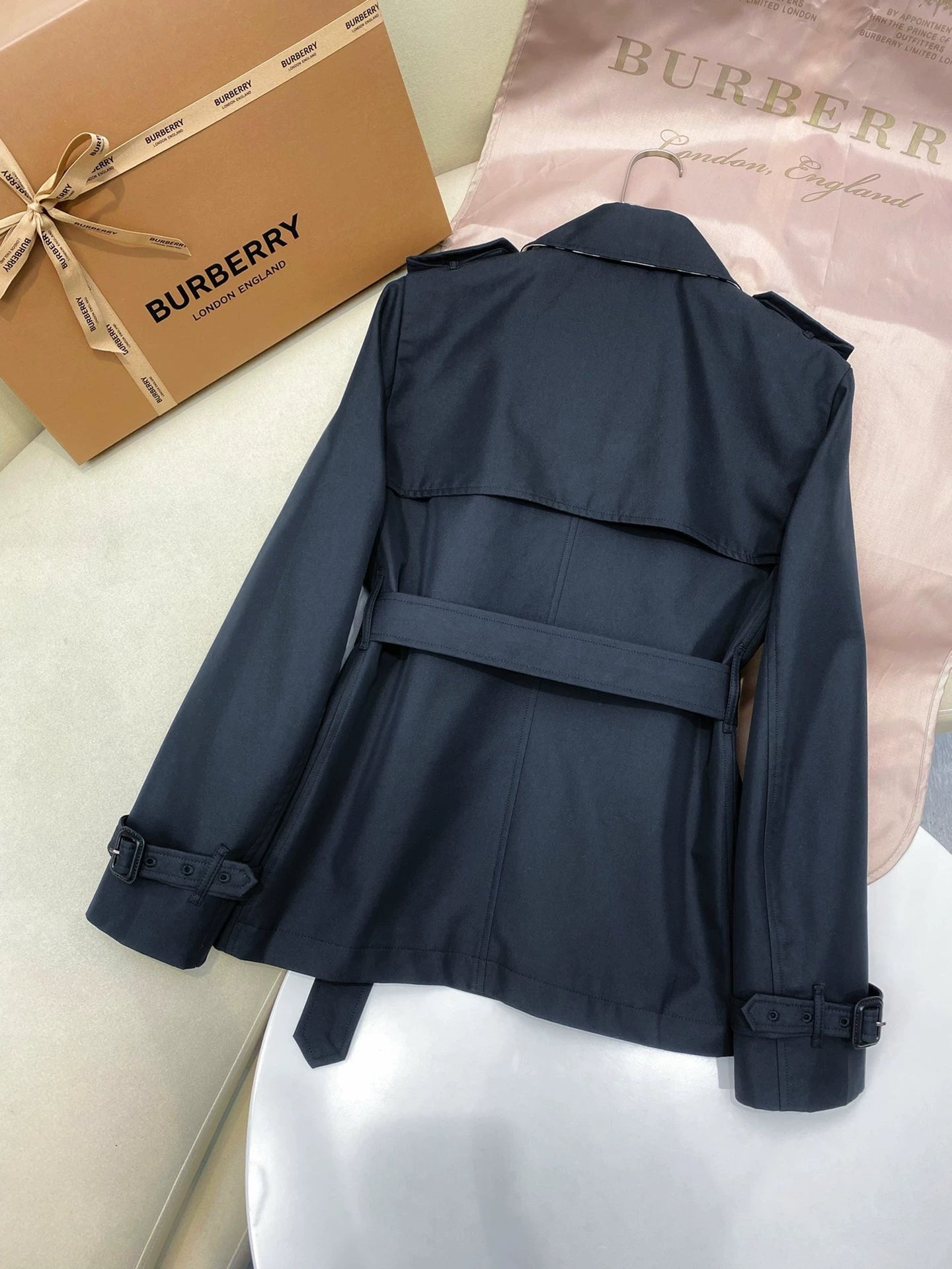 BU 25 new double-breasted short trench coat