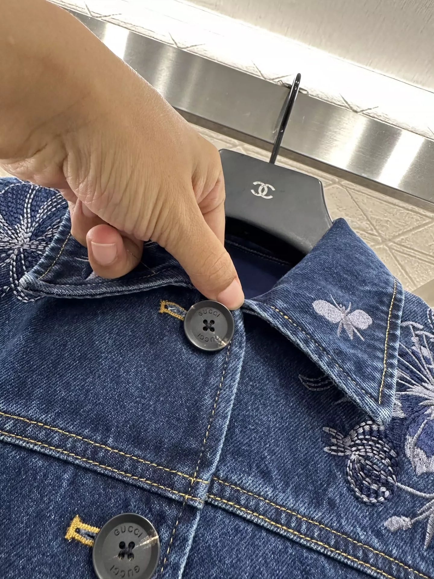 G 25 Embroidered denim jacket