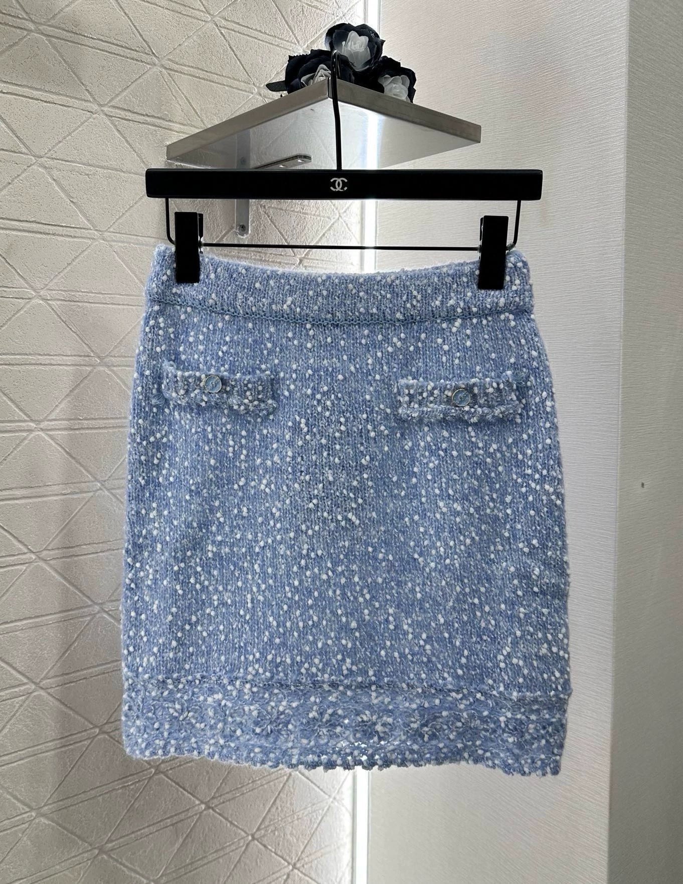 C 25 Grain lace knitted cardigan and skirt set