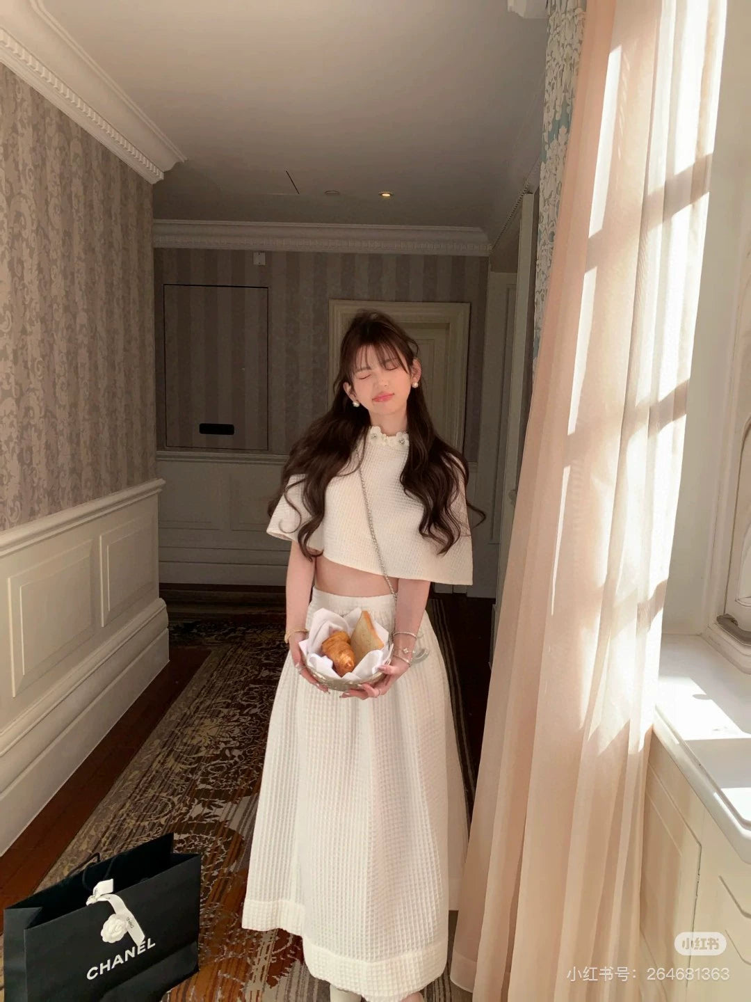 C 25 new three-dimensional flower decoration cape top + half skirt set