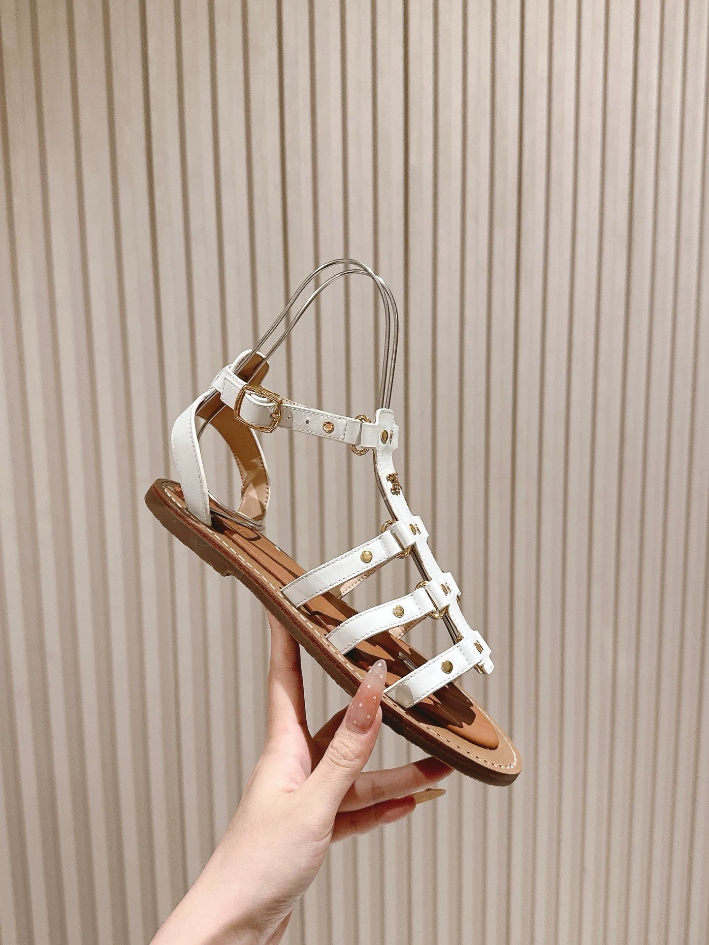 CE 25 New spring and summer Arc de Triomphe British style Roman flat bottom small logo sandals