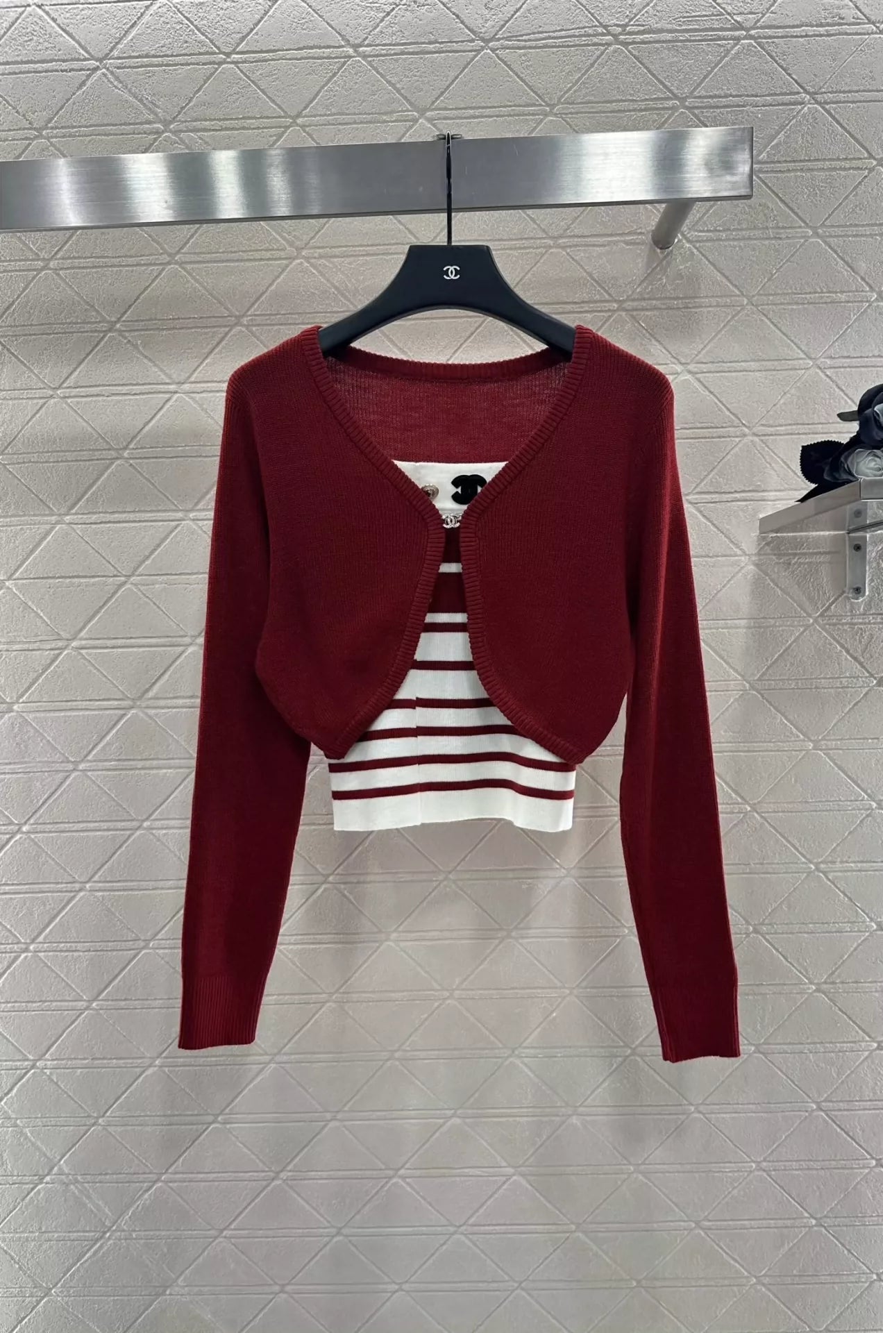 C 25 Fall/Winter New Style: Two-Piece Suspender Knit Cardigan Set