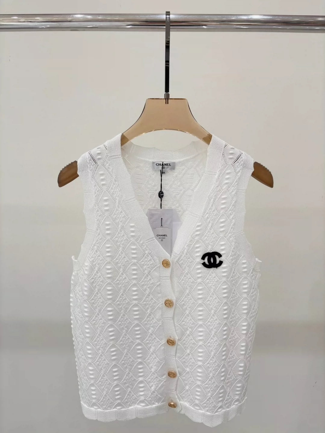 C 25 Summer new V-neck letter logo patch letter logo diamond button knitted vest