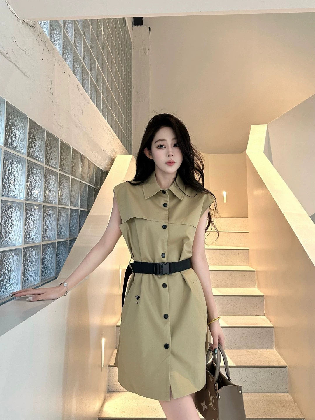 D 25 New Bee Embroidered Belt Single Breasted Vest Dresses
