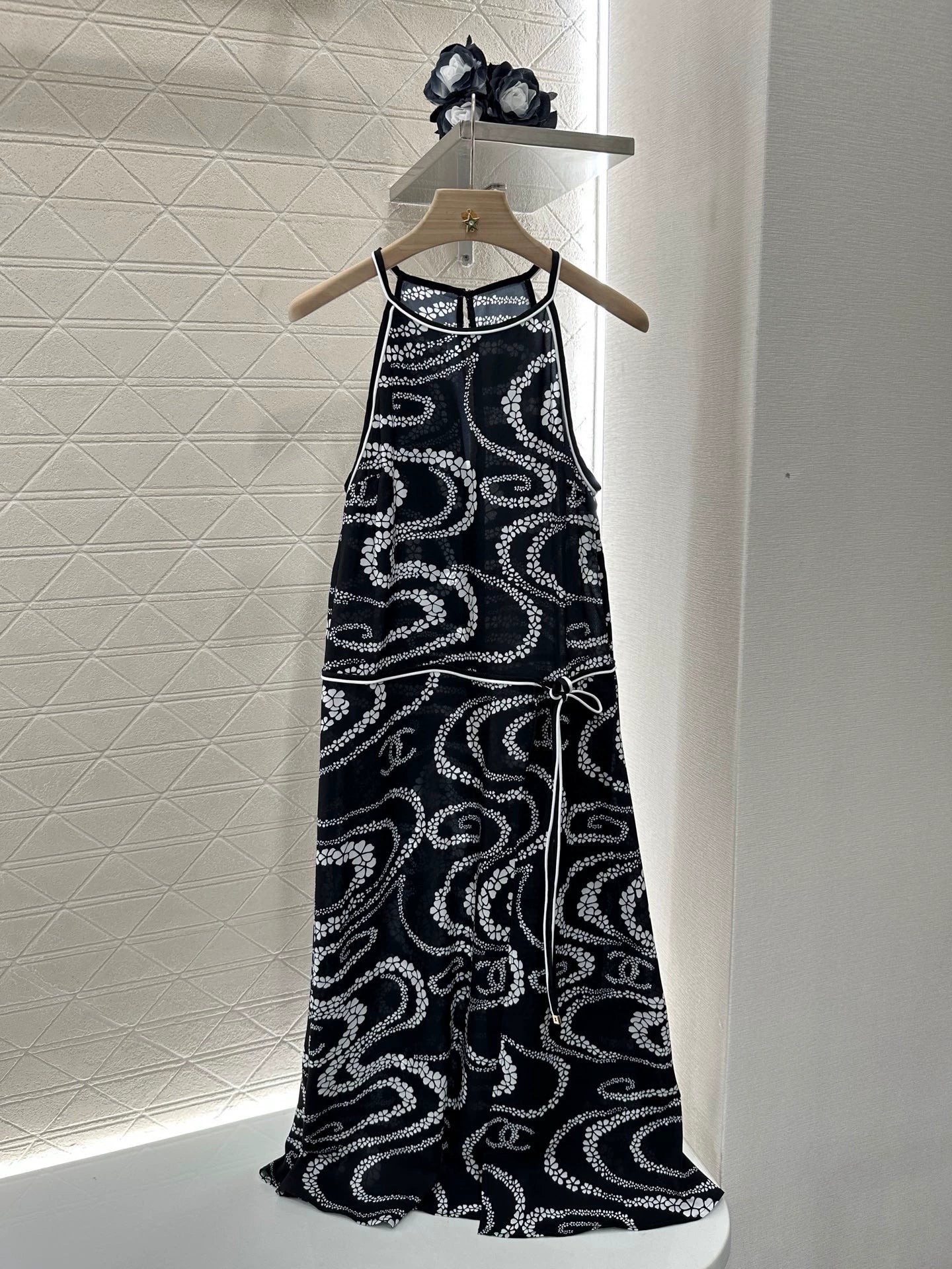 C 25 Printed halter dress
