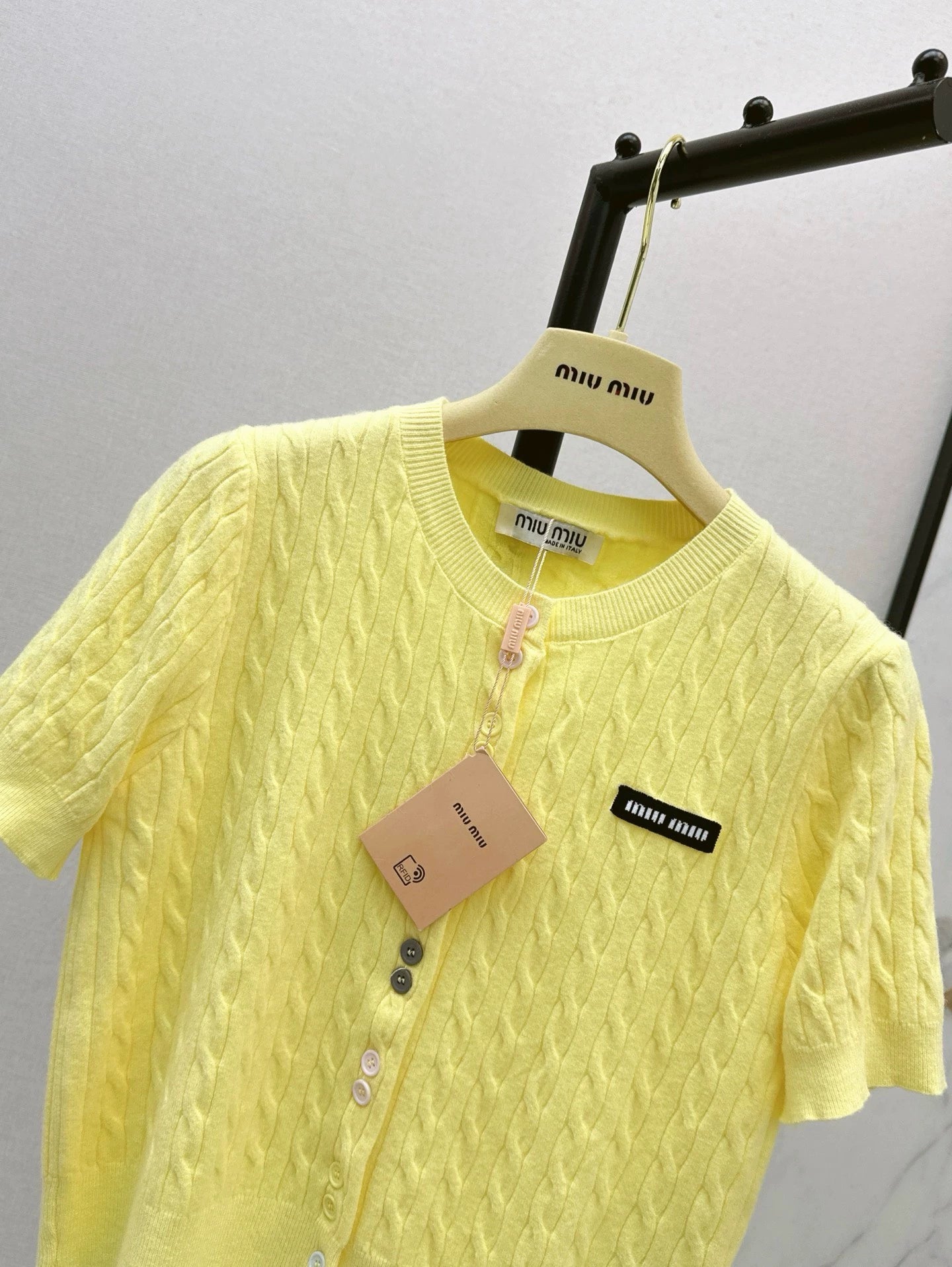 M 25 Spring and Summer New Ageing Style Knitted Short Sleeve