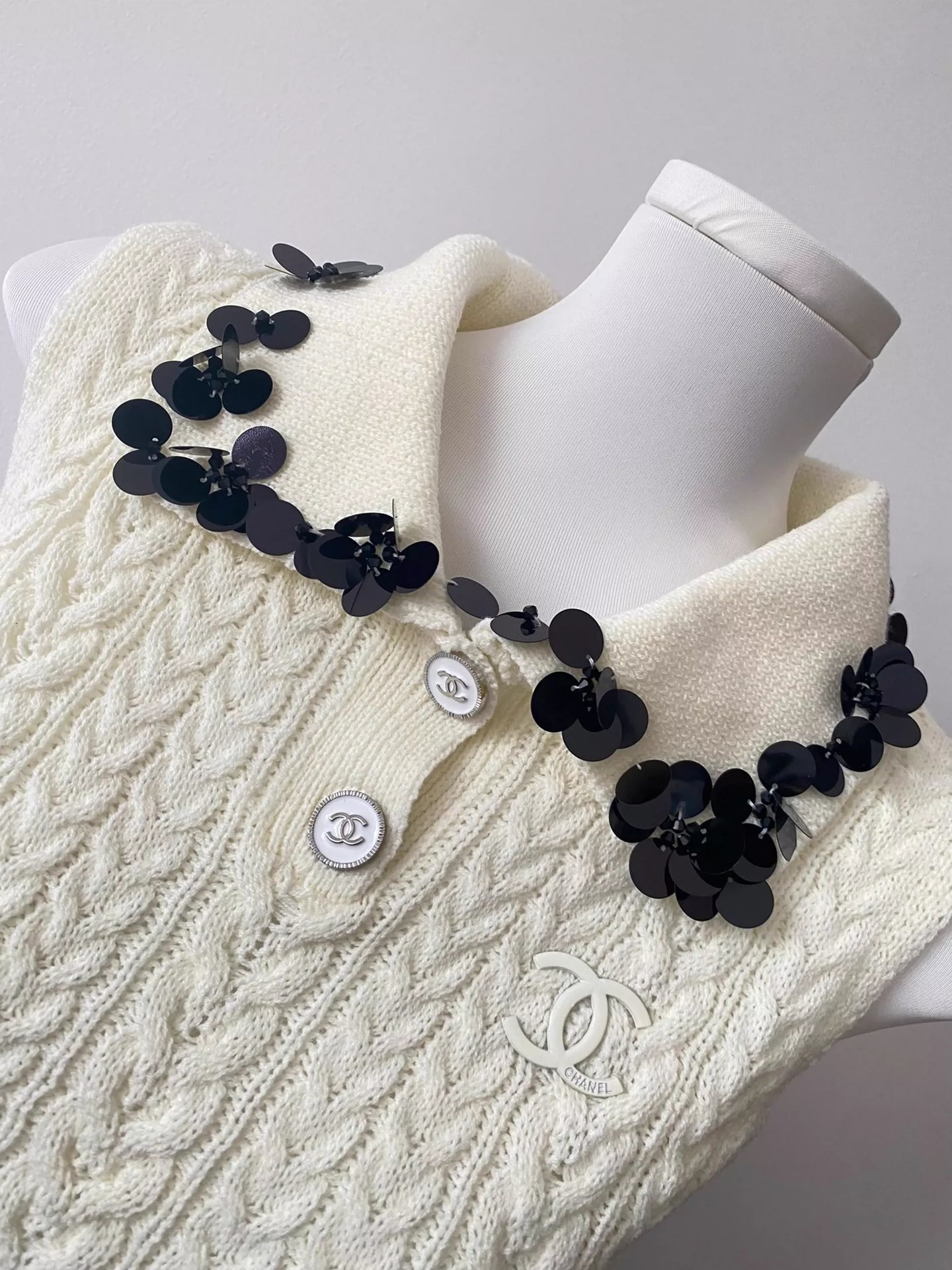 C 25 Black Sequin Embellished Turtleneck Vest